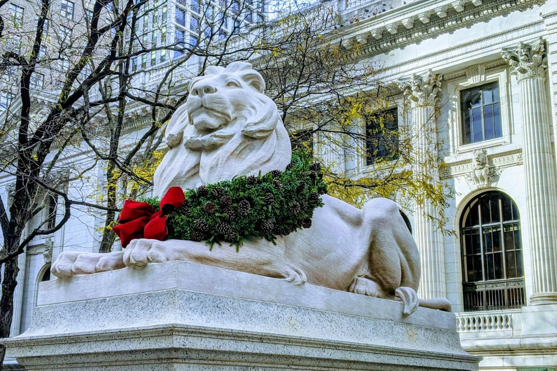 NYC: Holiday Walking Tour 5th Ave, Rockefeller Tree and Xmas Village - Thumbnail 16