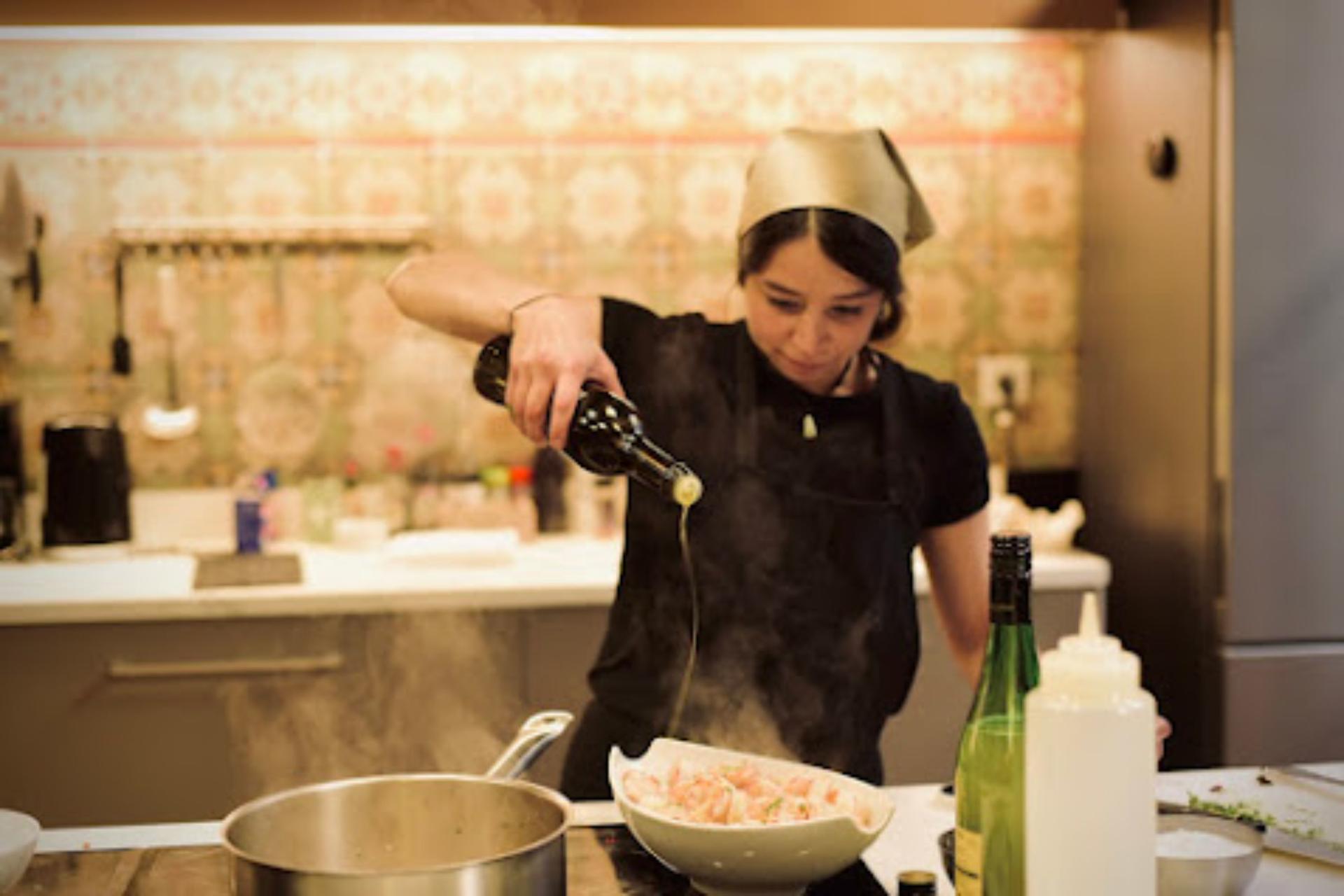 Tapas walking tour with food, wine, and history in Barcelona - Thumbnail 4