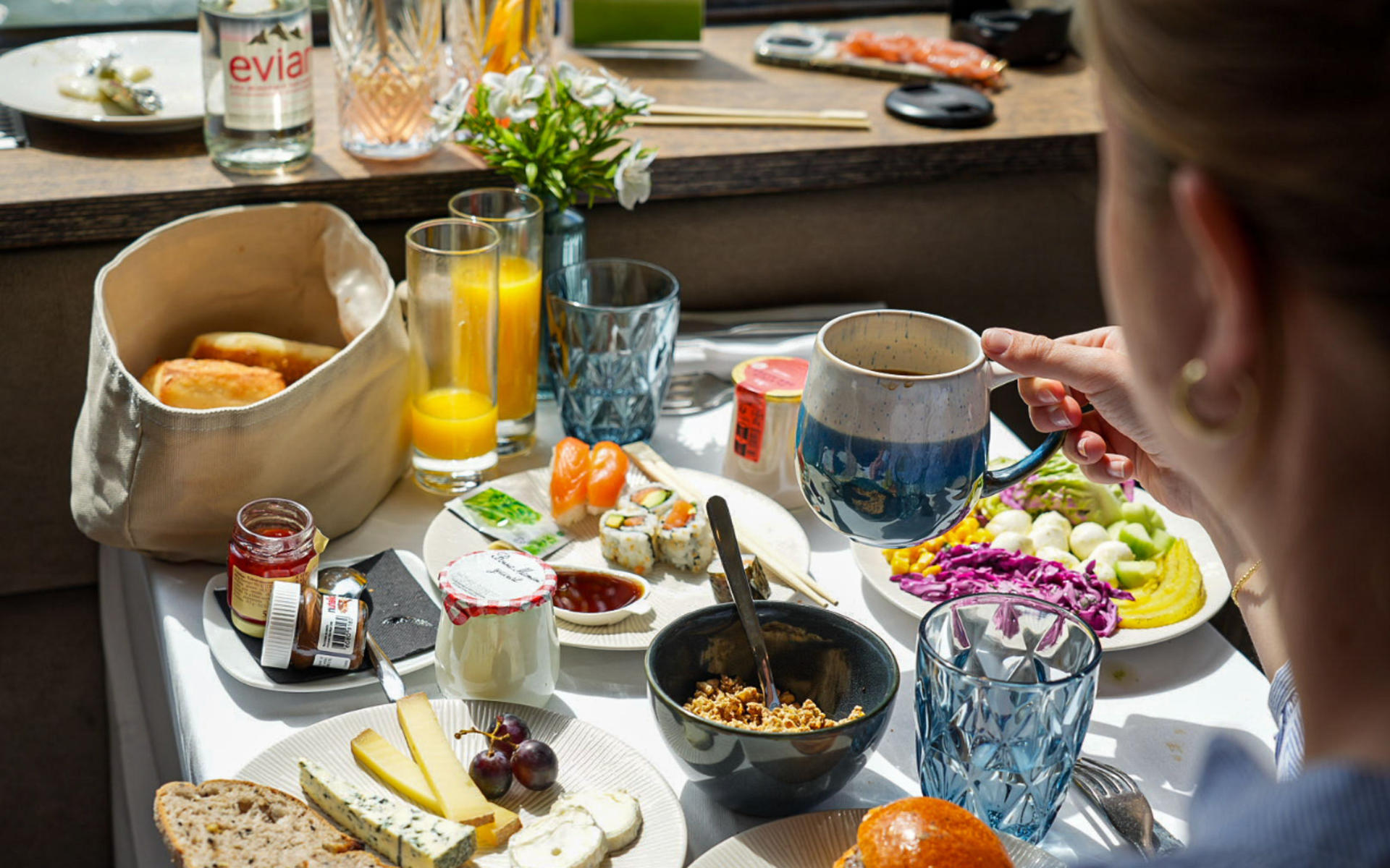 Paris River Seine Cruise Experience with Brunch Buffet - Thumbnail 6