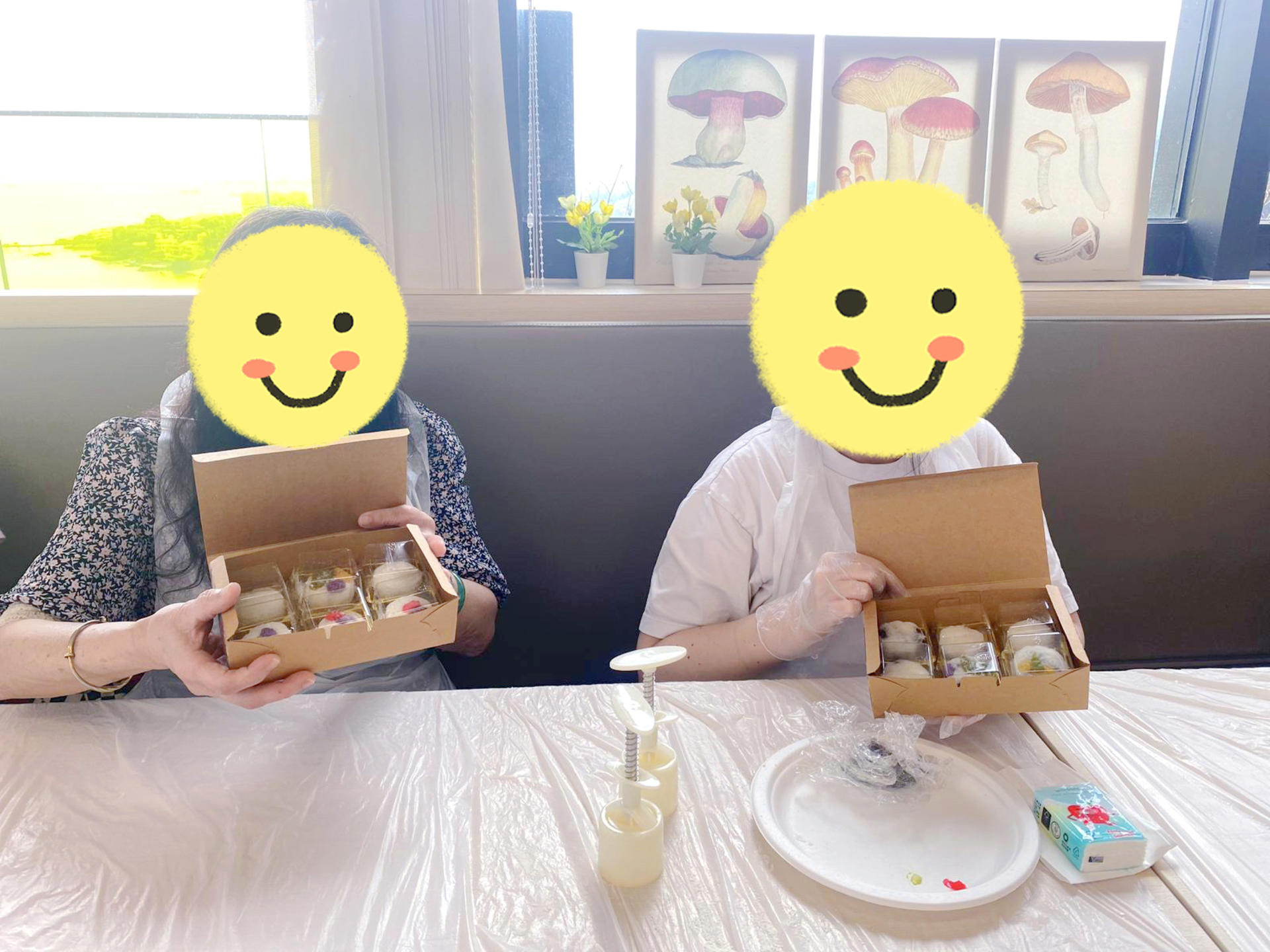 Tsim Sha Tsui [Traditional/Snow Skin] 6-Piece Vegetarian Mooncake Workshop - Choose Any Two  - Thumbnail 18