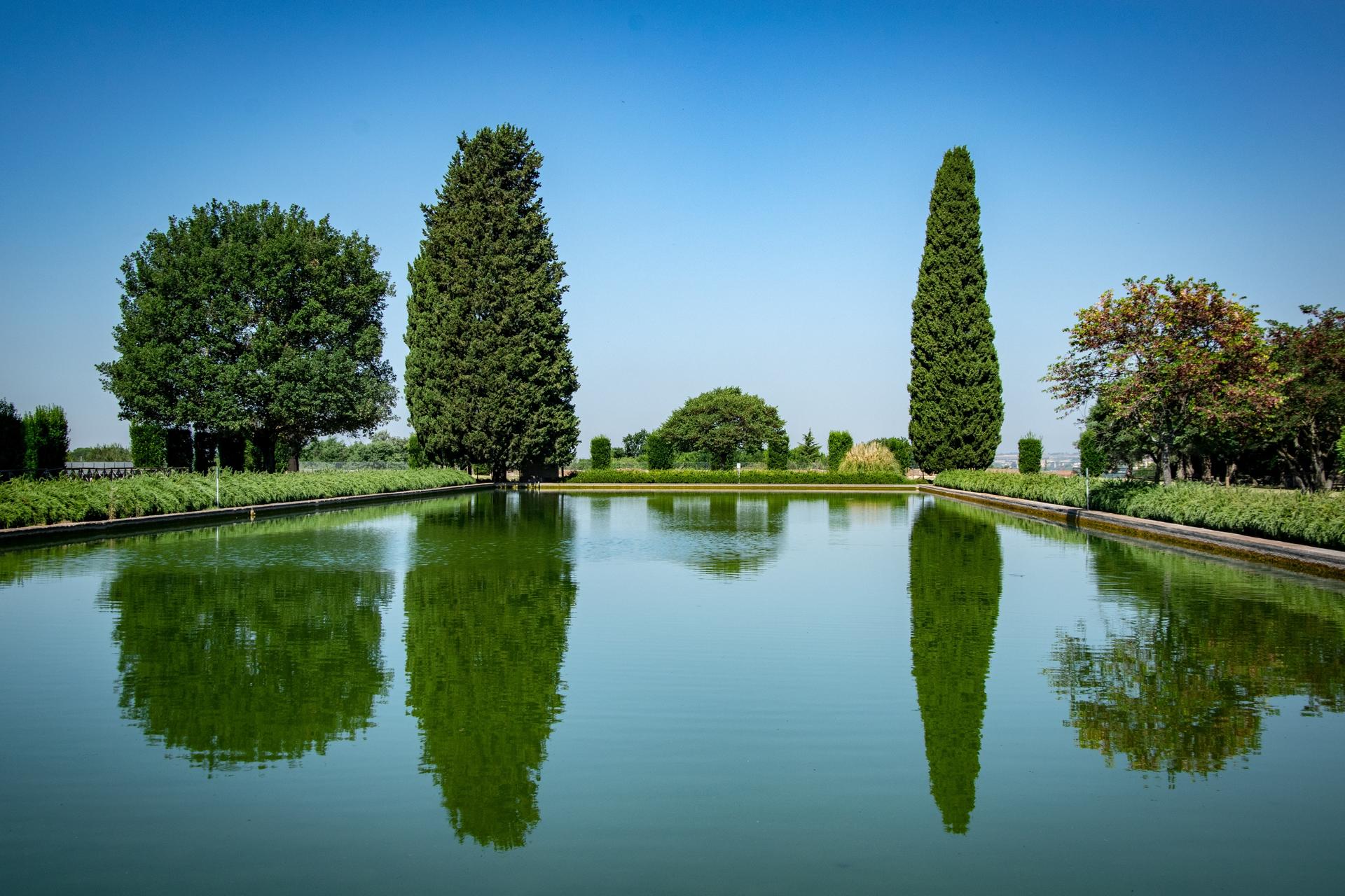 Tivoli, Villa d'Este, and Villa Adriana Day Tour from Rome - Thumbnail 9