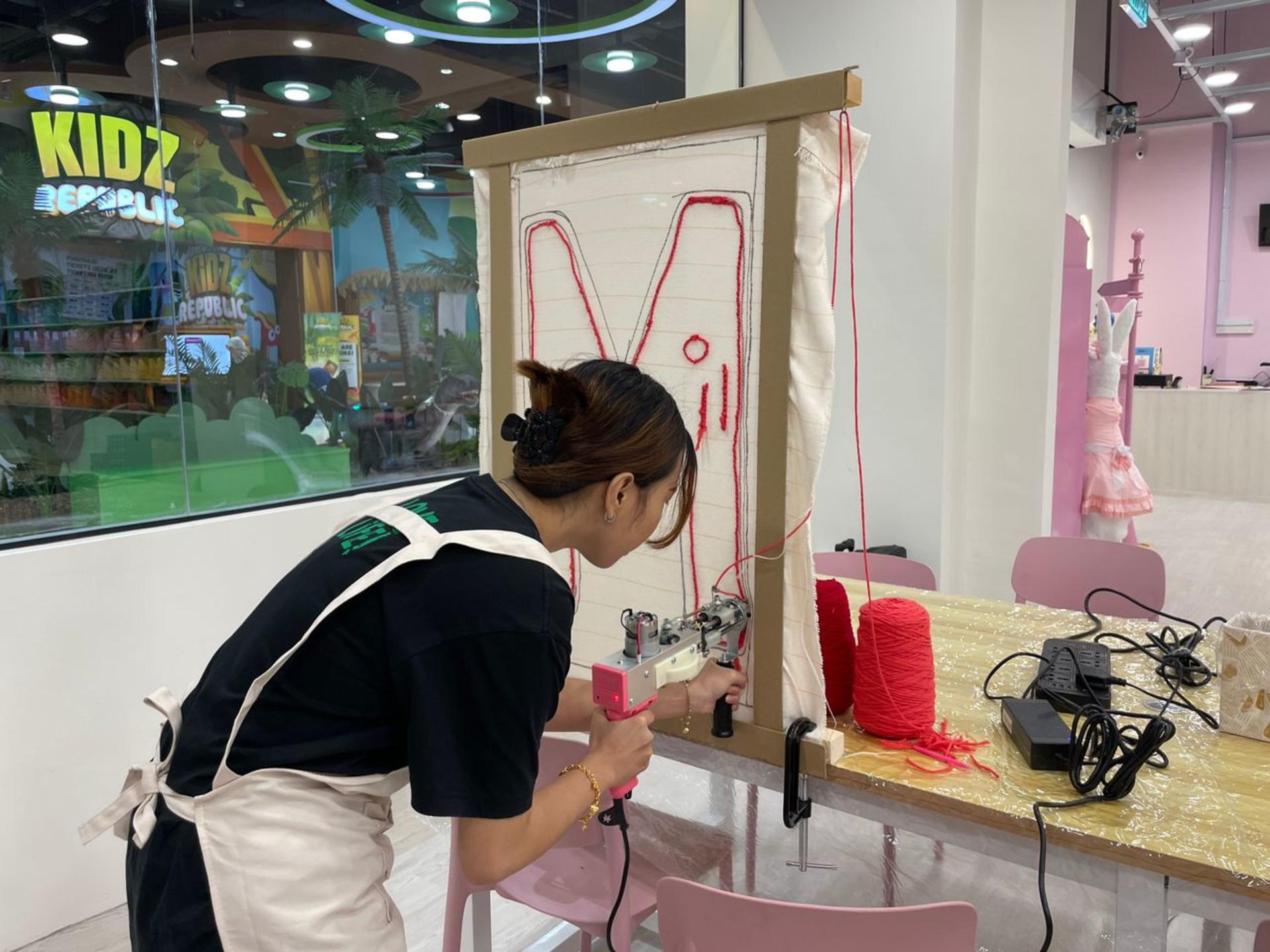 Tufting Workshop by Meet Me Workshop DIY Tufting in Johor Bahru - Thumbnail 4