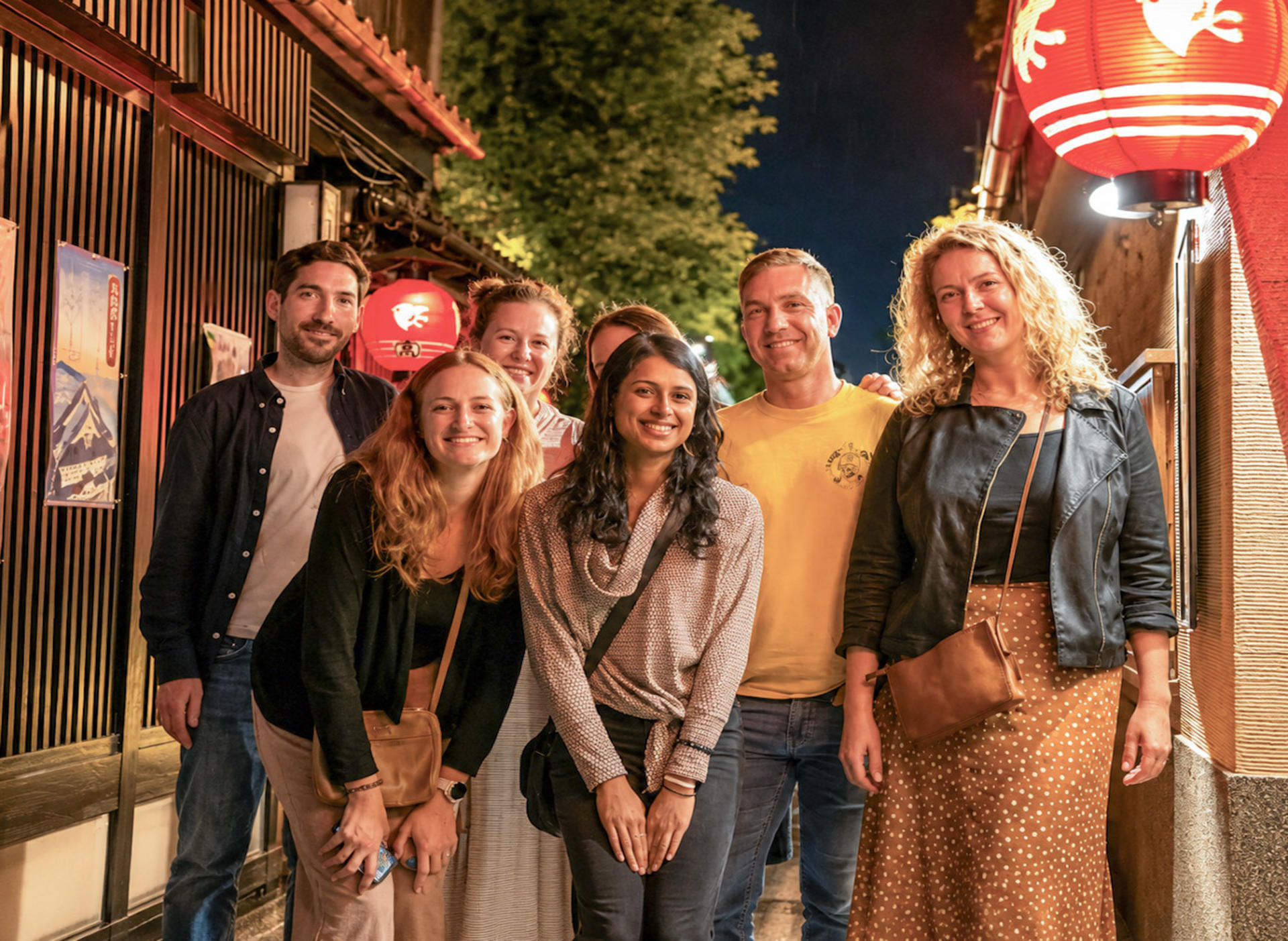 Kyoto: Kawaramachi Local Bar & Izakaya Crawl Tour - Image 1
