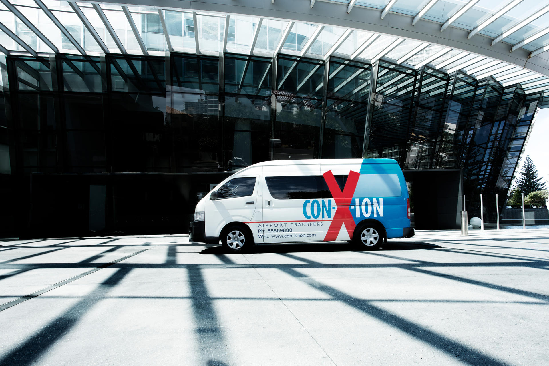 Shared Sydney Airport Transfer (SYD) for Sydney - Image 1