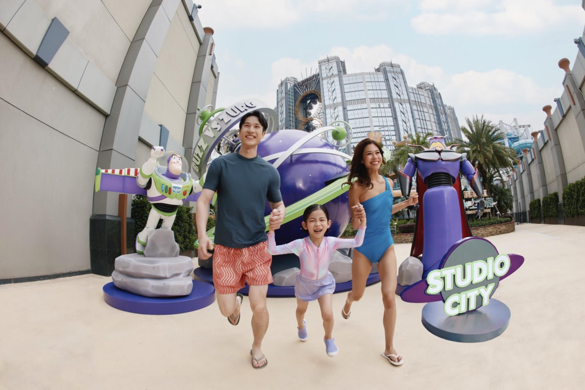 Studio City Water Park in Macau - Thumbnail 8