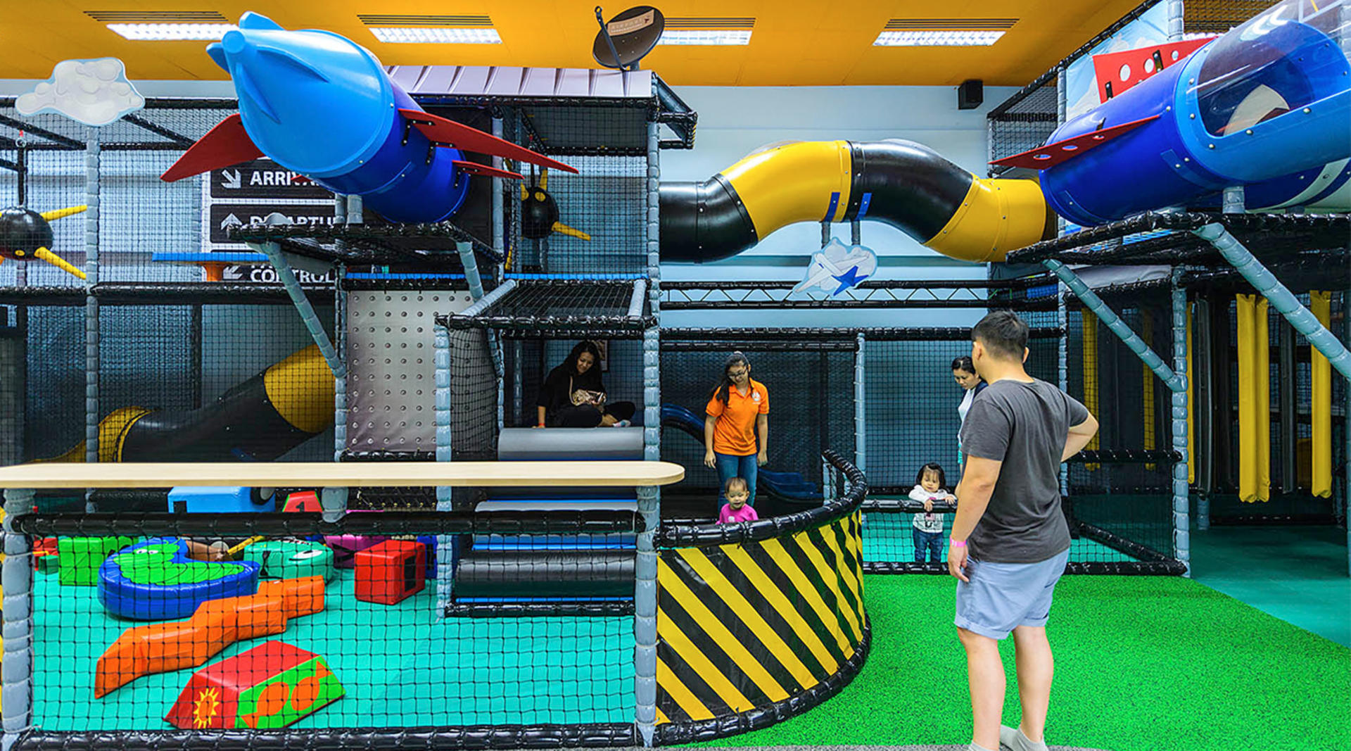 Fun at T-Play Bukit Batok in Singapore - Thumbnail 4