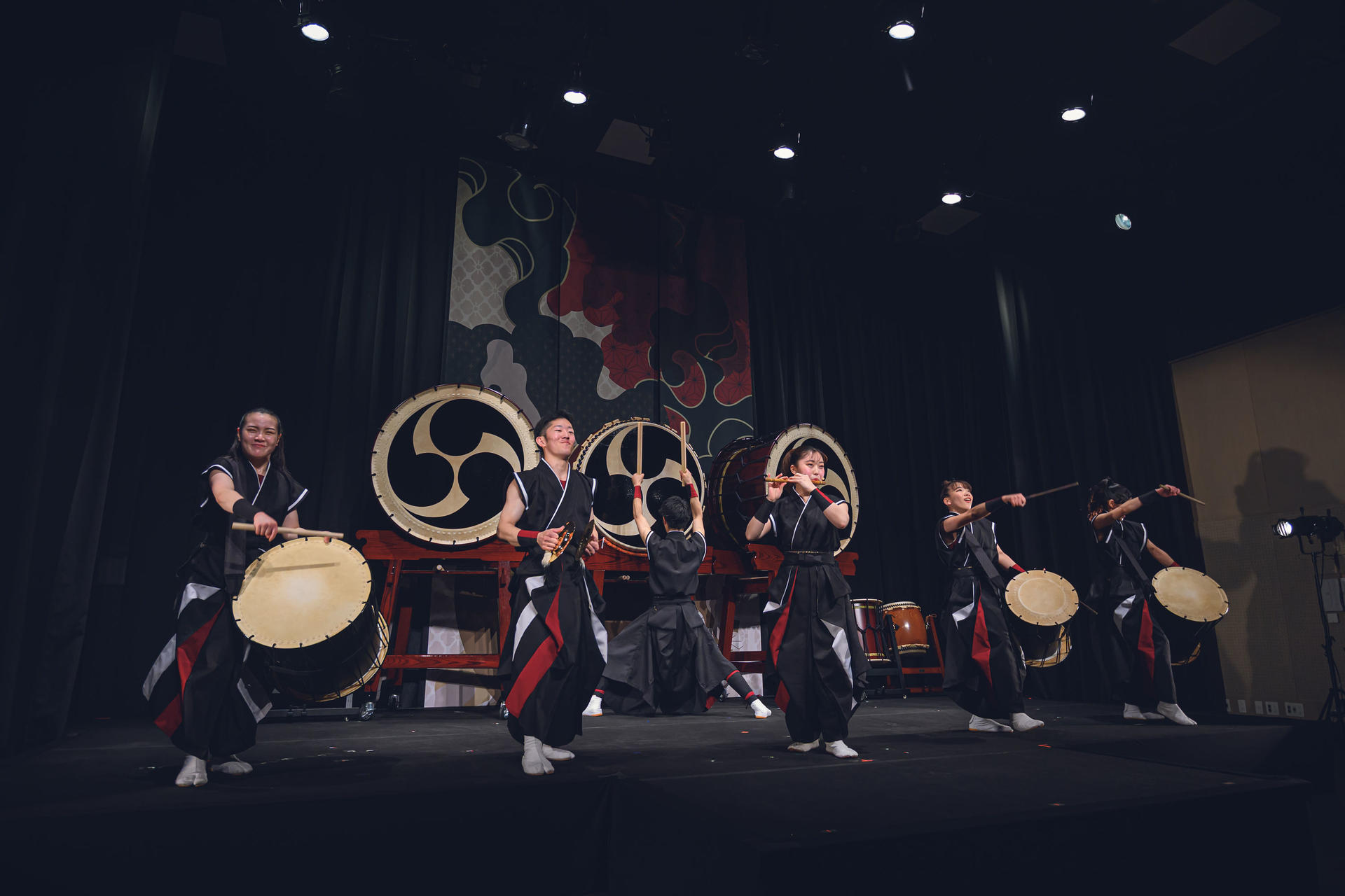 Kyoto: Authentic Soul of Japan. 45min Immersive Drum show - Thumbnail 10