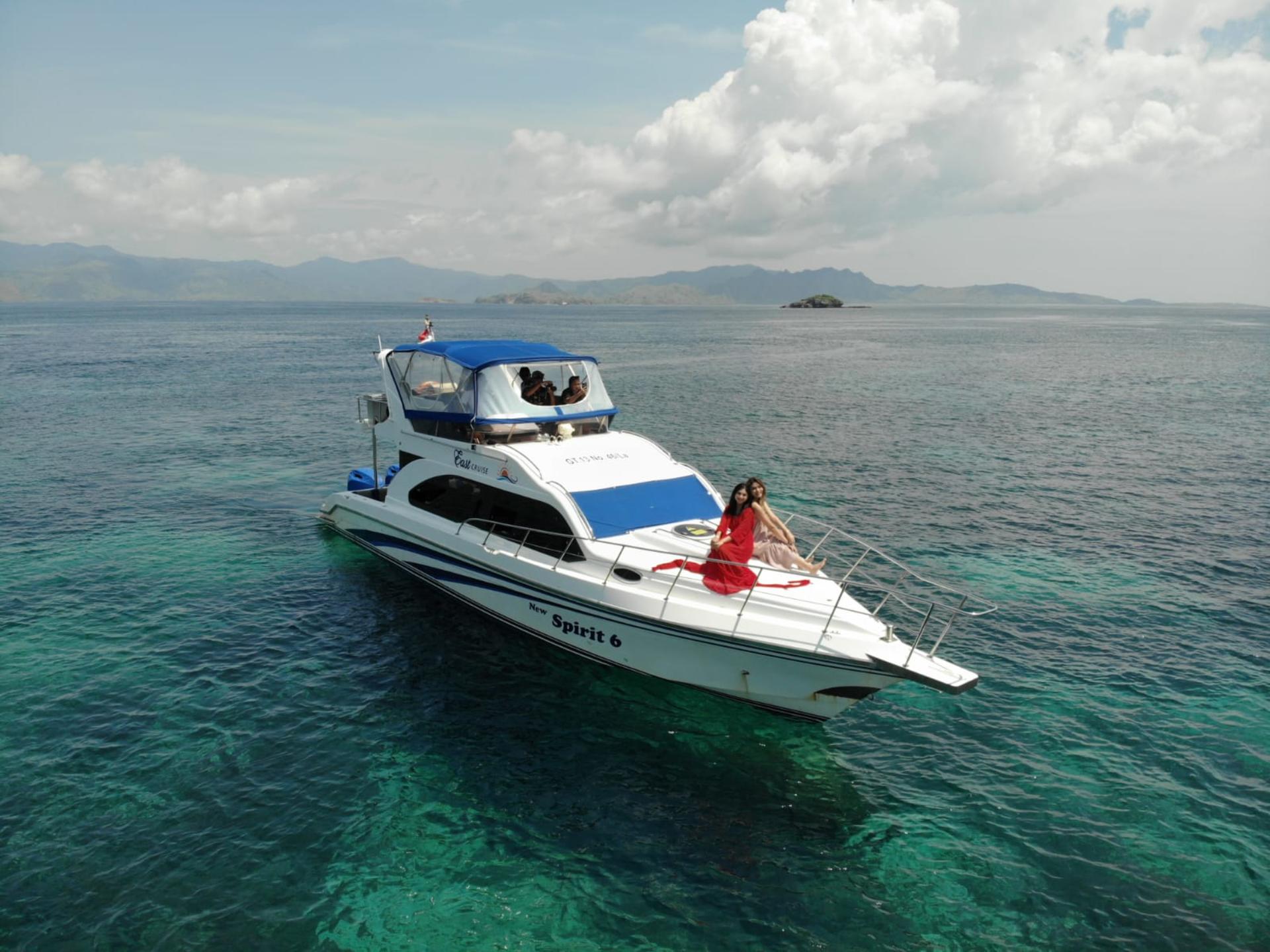 Labuan Bajo Full-Day Speedboat Tour by East Cruise Komodo - Thumbnail 5