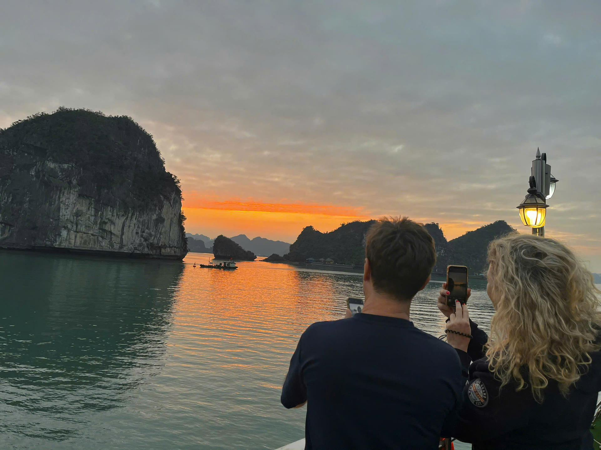 Dragon King 1 Day Cruise: Ha Long Bay Tour with Sung Sot & Ti Top - Thumbnail 54