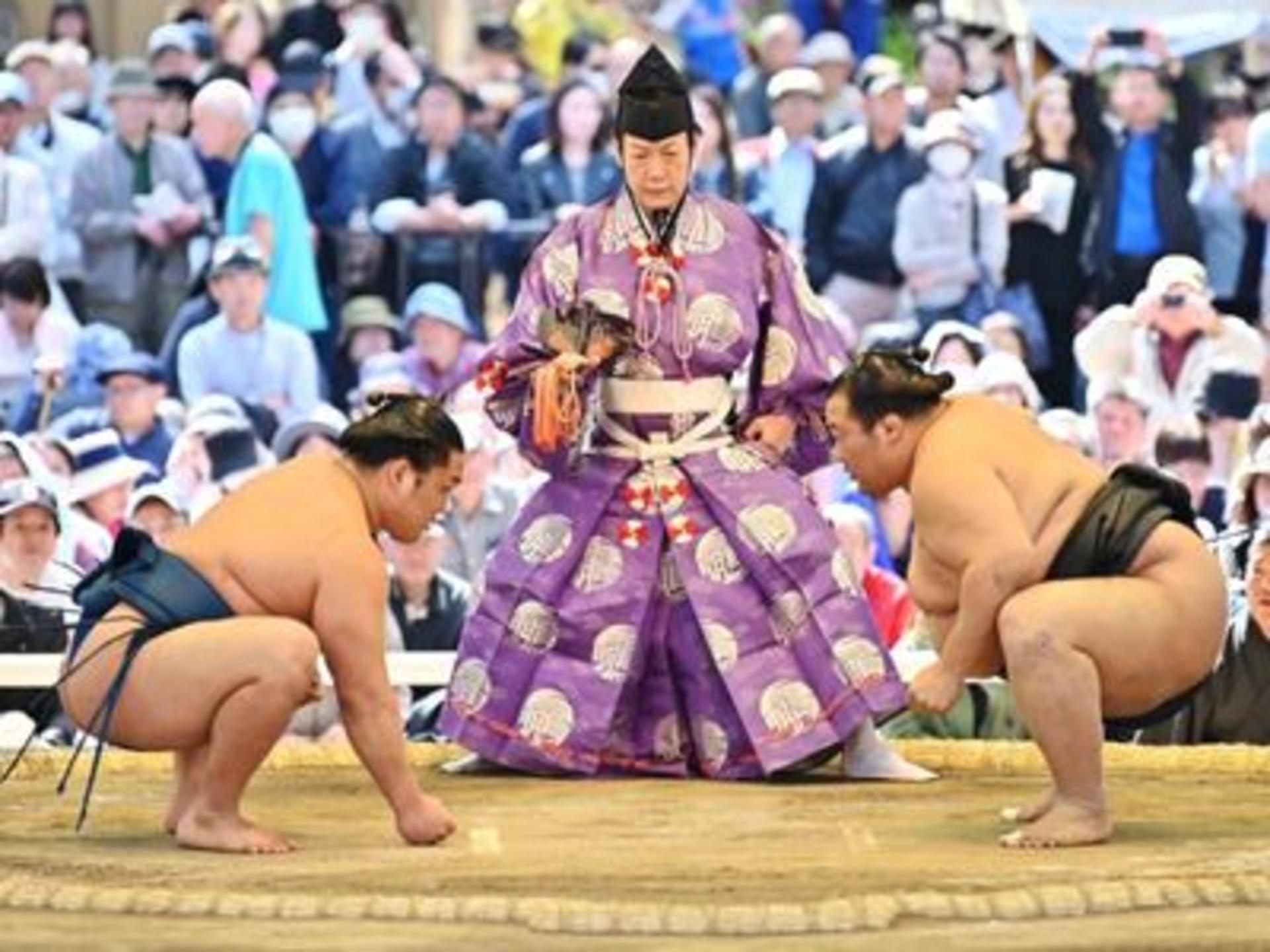 Tokyo Sumo Tournament: Guided Experience with Assigned Seat & Ticket - Thumbnail 15