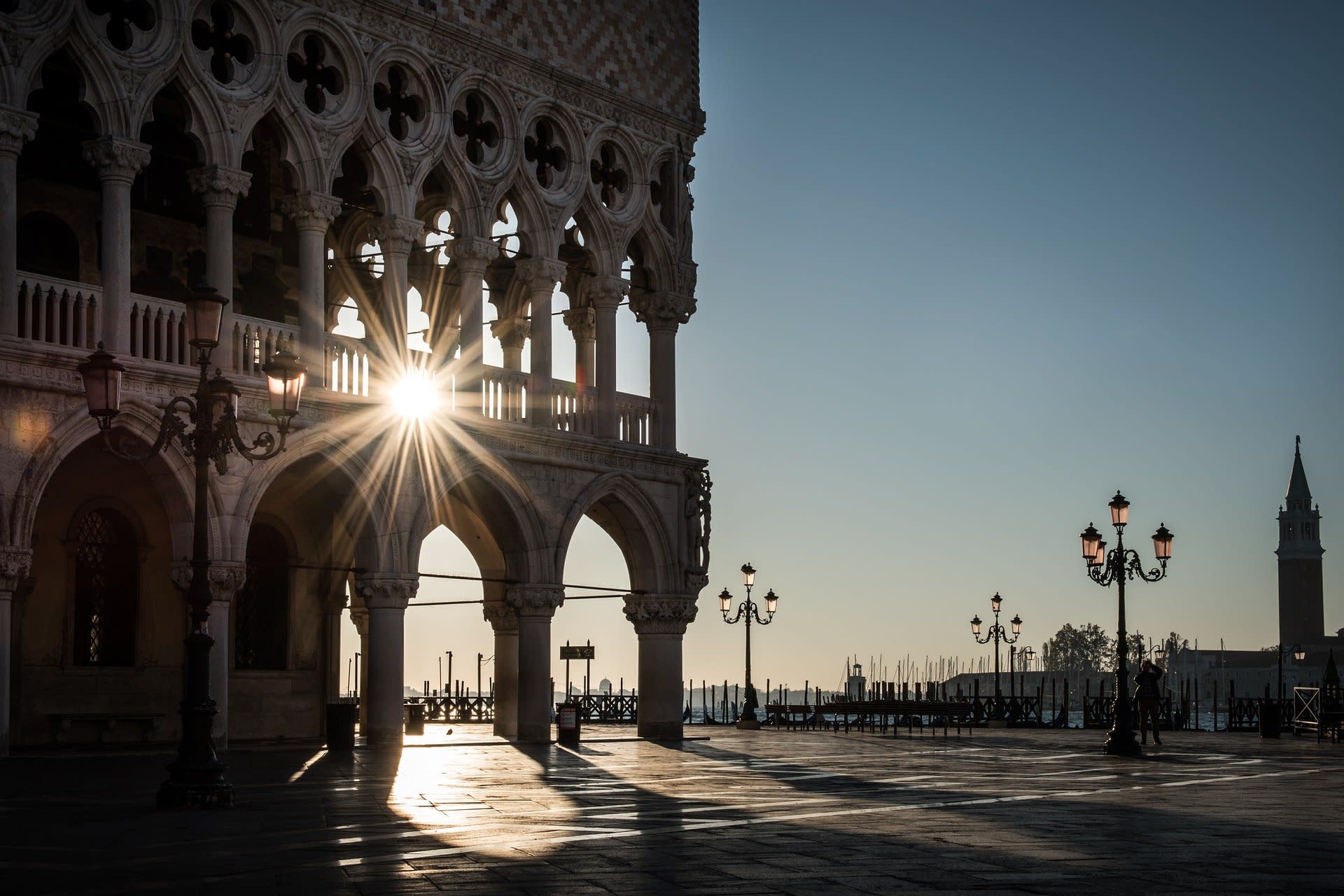 Venice Piazza San Marco Half-Day Big Group Walking Tour - Thumbnail 3