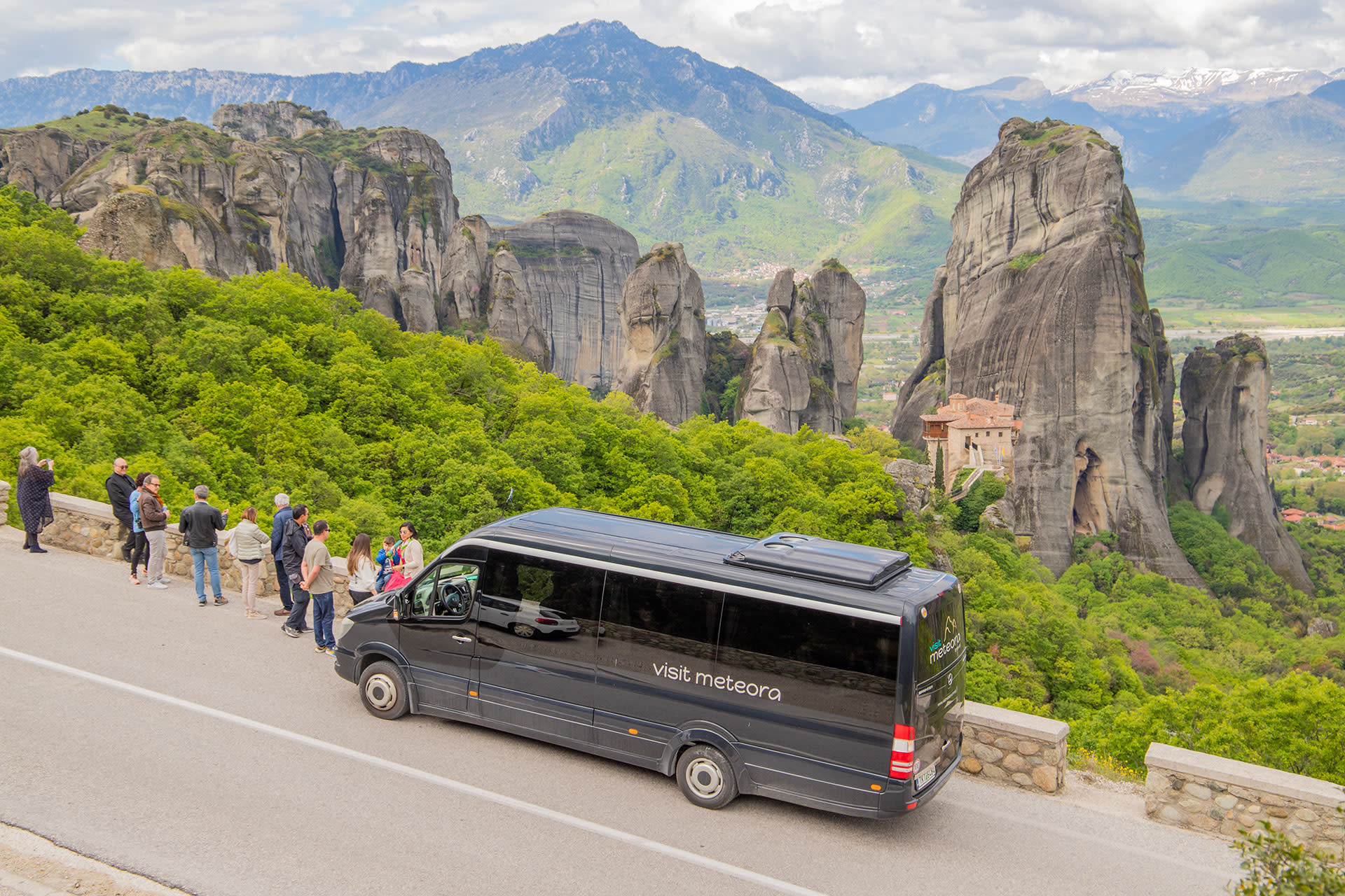 Midday monasteries and hidden caves bus tour in Meteora - Thumbnail 6