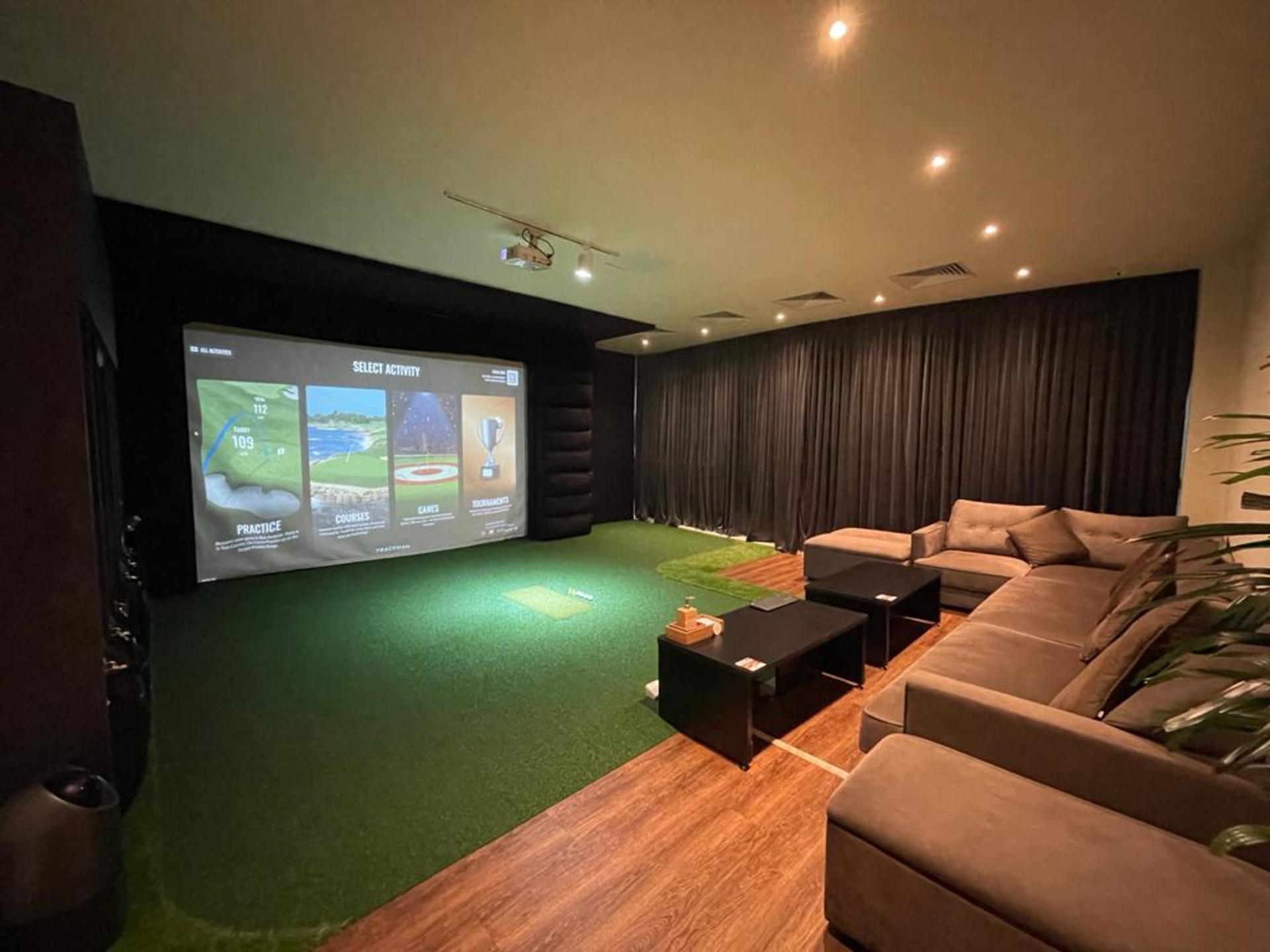 Indoor Golf Experience by Partee Golf  - Thumbnail 2