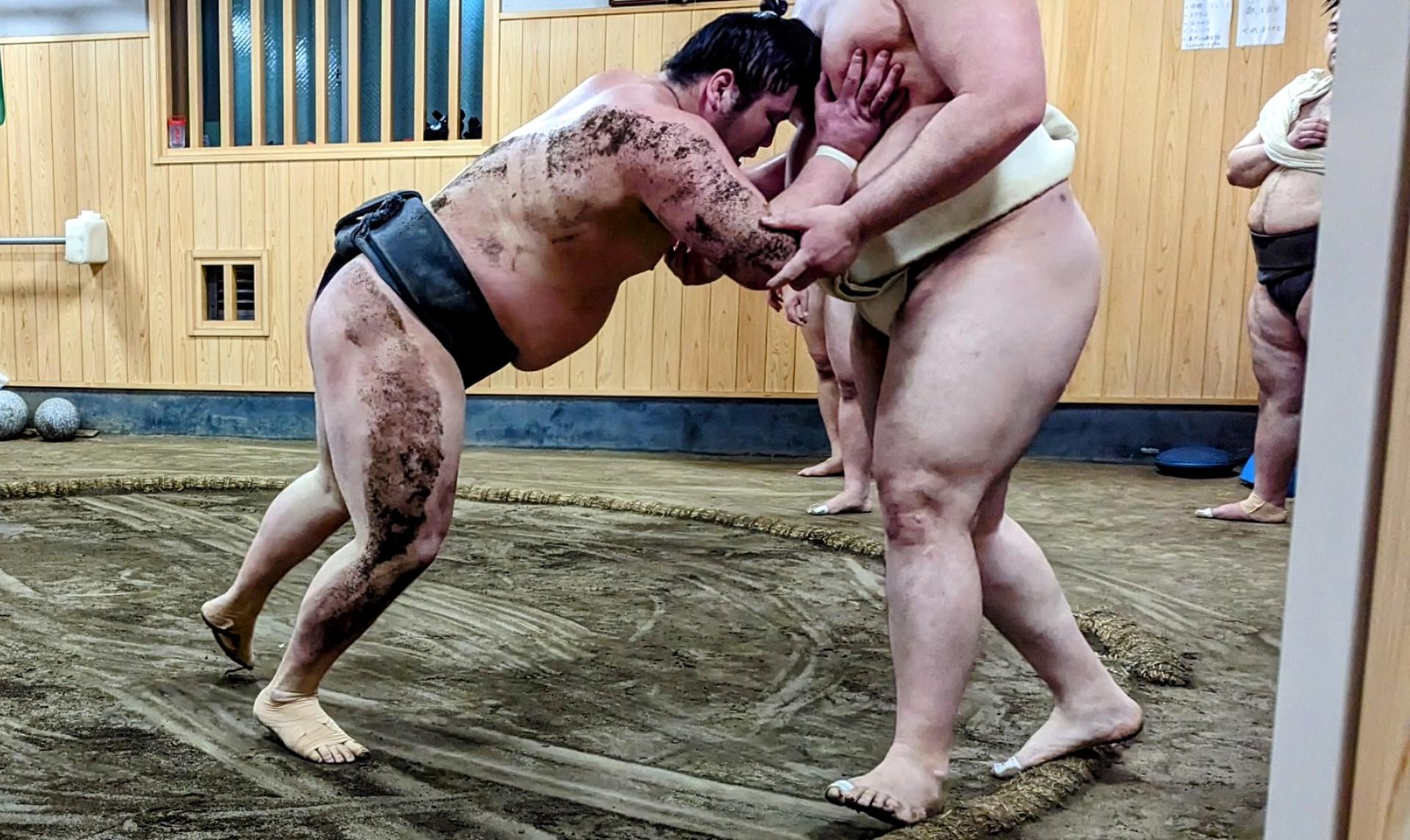 Find Your Favorite Wrestler at Morning Sumo Practice - Thumbnail 11