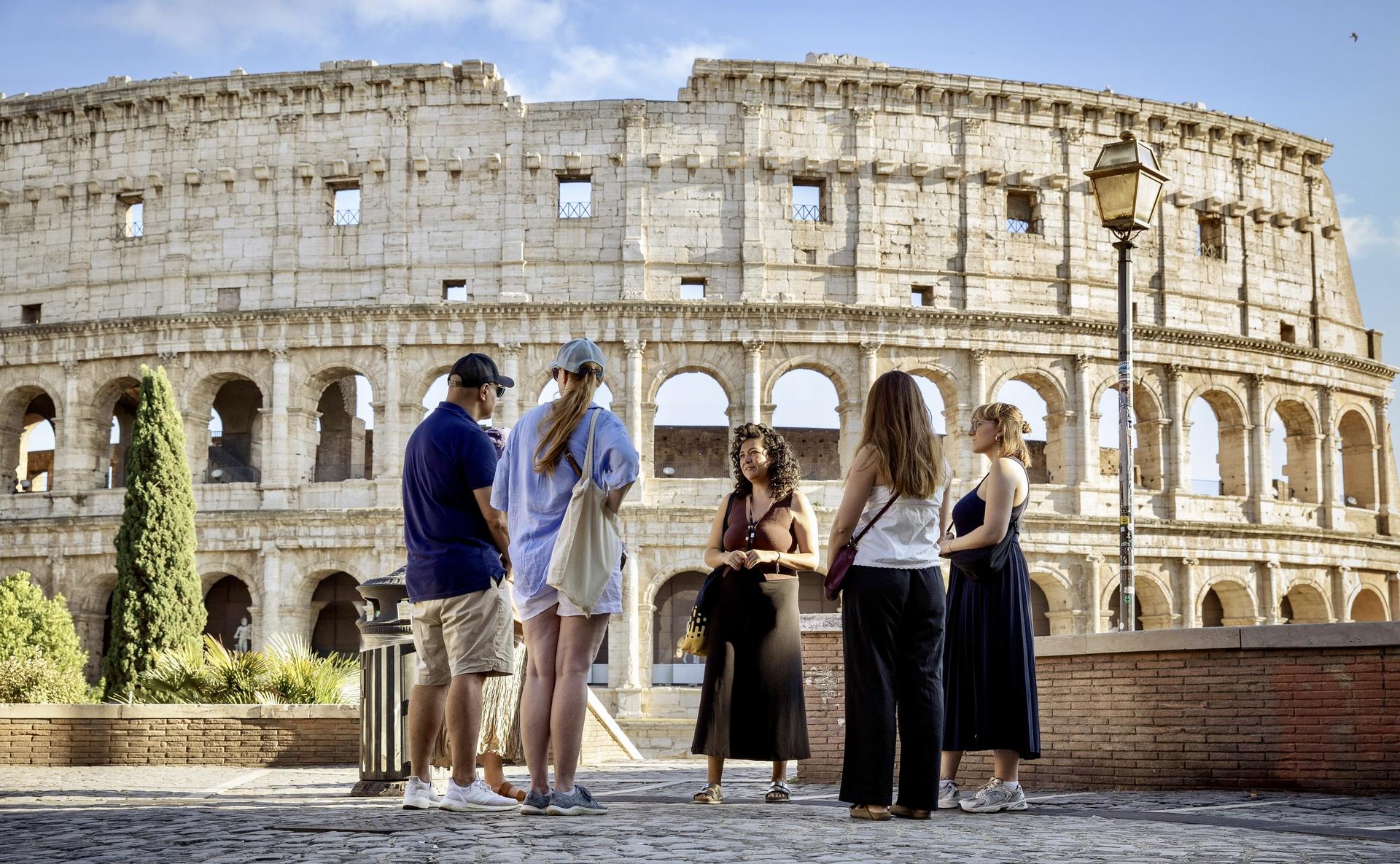 Rome: Colosseum, Palatine Hill and Roman Forum Guided Tour 