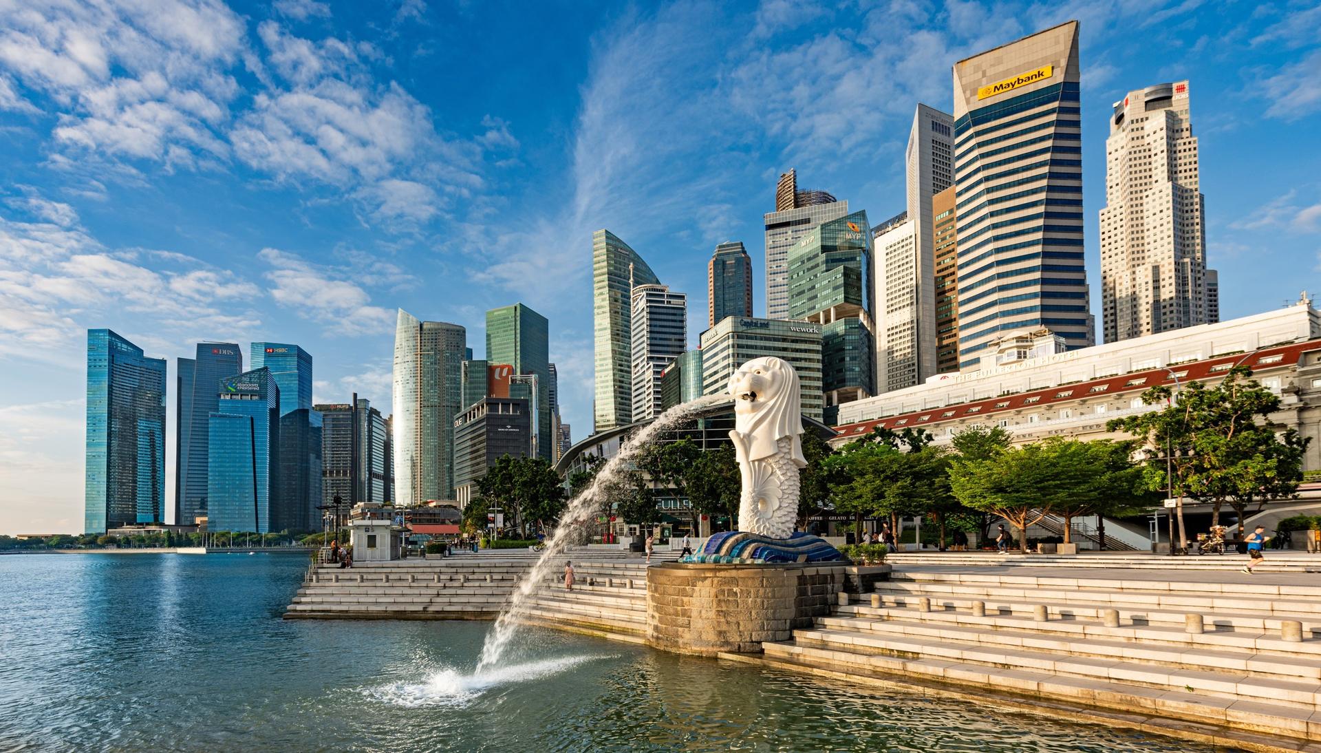 Singapore River Cruise and City Night Walking Tour - Thumbnail 2