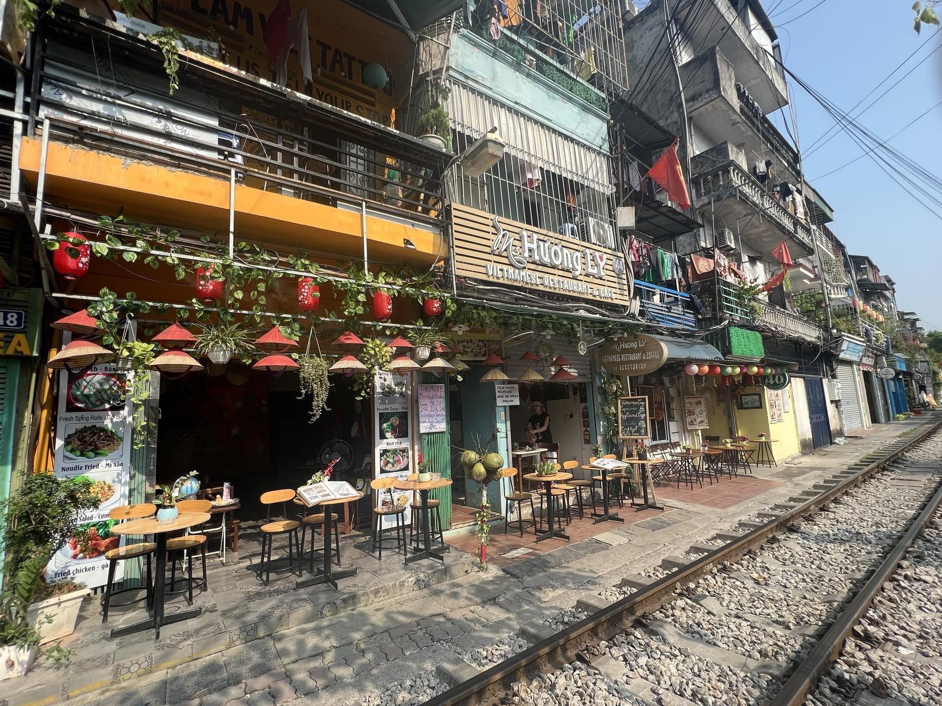 Old Quarter Food Tour with Train Street Visit Option - Thumbnail 7