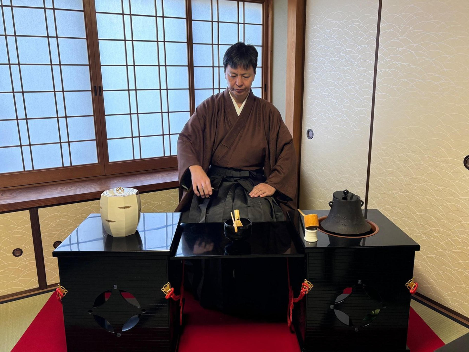 Table-Style Tea Ceremony Experience in Ninenzaka Kyoto - Image 1