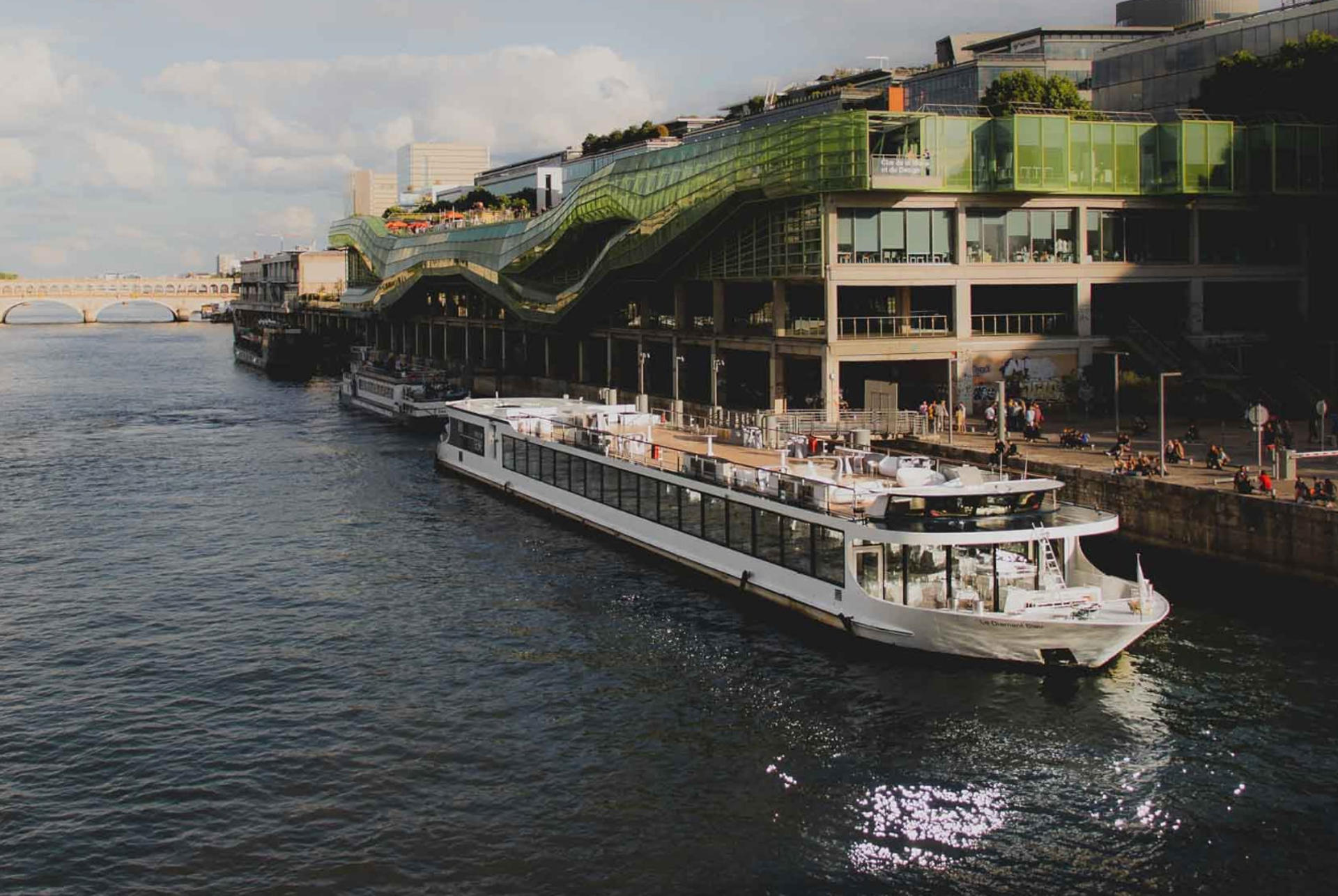 Gourmet Dinner Cruise on Seine River with Live Music in Paris - Image 1