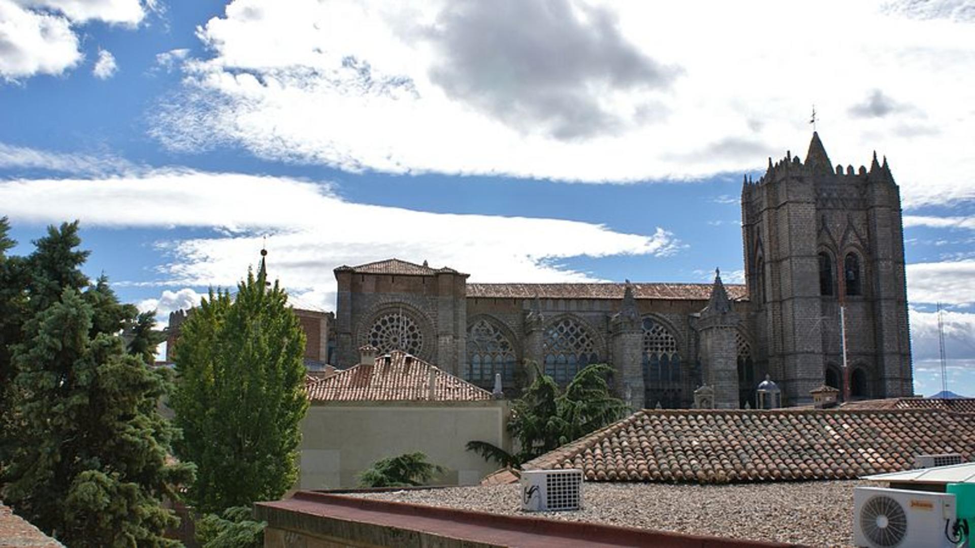 From Madrid: Explore the Timeless Wonders of Segovia & Ávila Tour  - Thumbnail 12