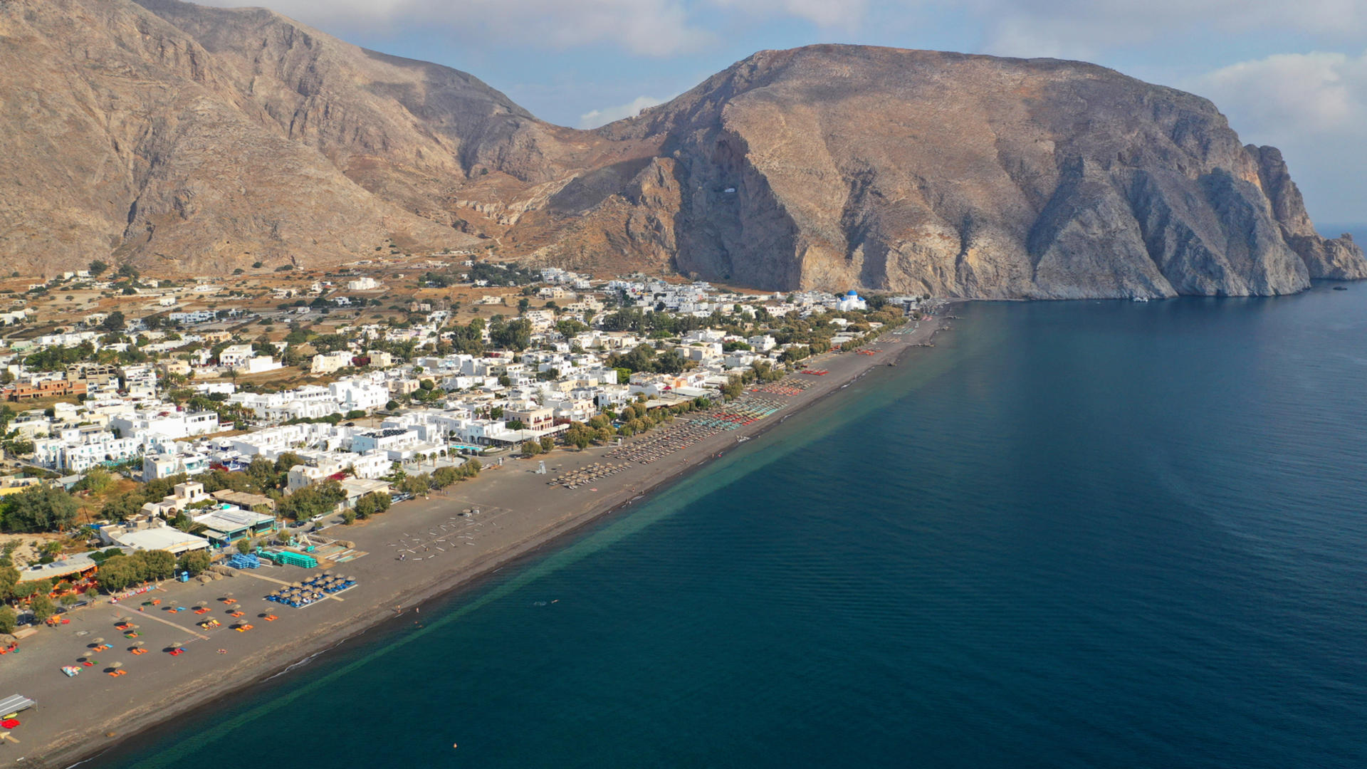 Sightseeing in Santorini - Thumbnail 8