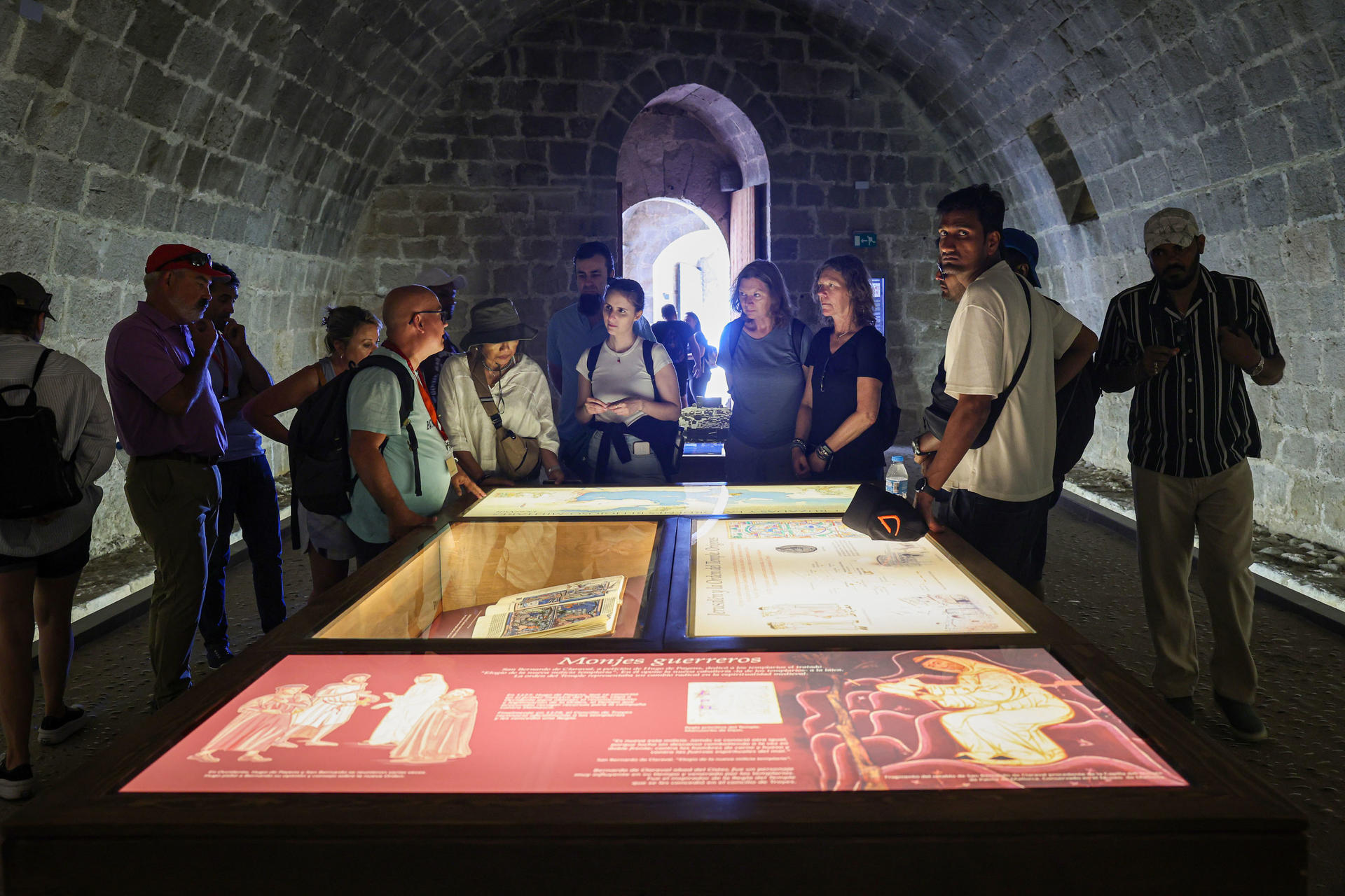From Valencia: Peniscola Day Trip & Game of Thrones - Thumbnail 49