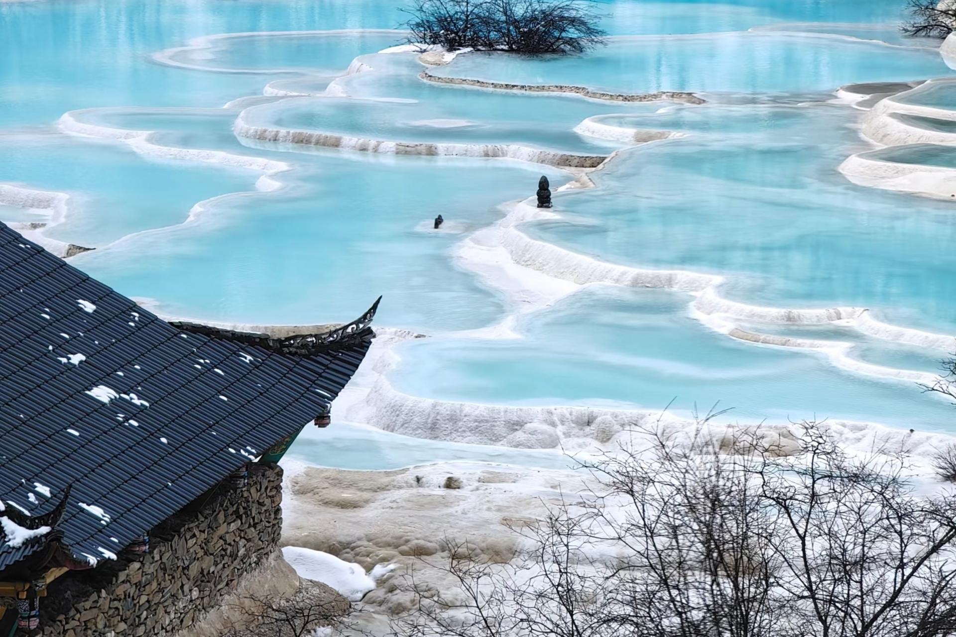 Private Tour Winter Jiuzhaigou, Huanglong, Bipenggou, Mount Siguniang, Dagu Glacier Snow Play 5-Day Tour (English Optional) - Thumbnail 6