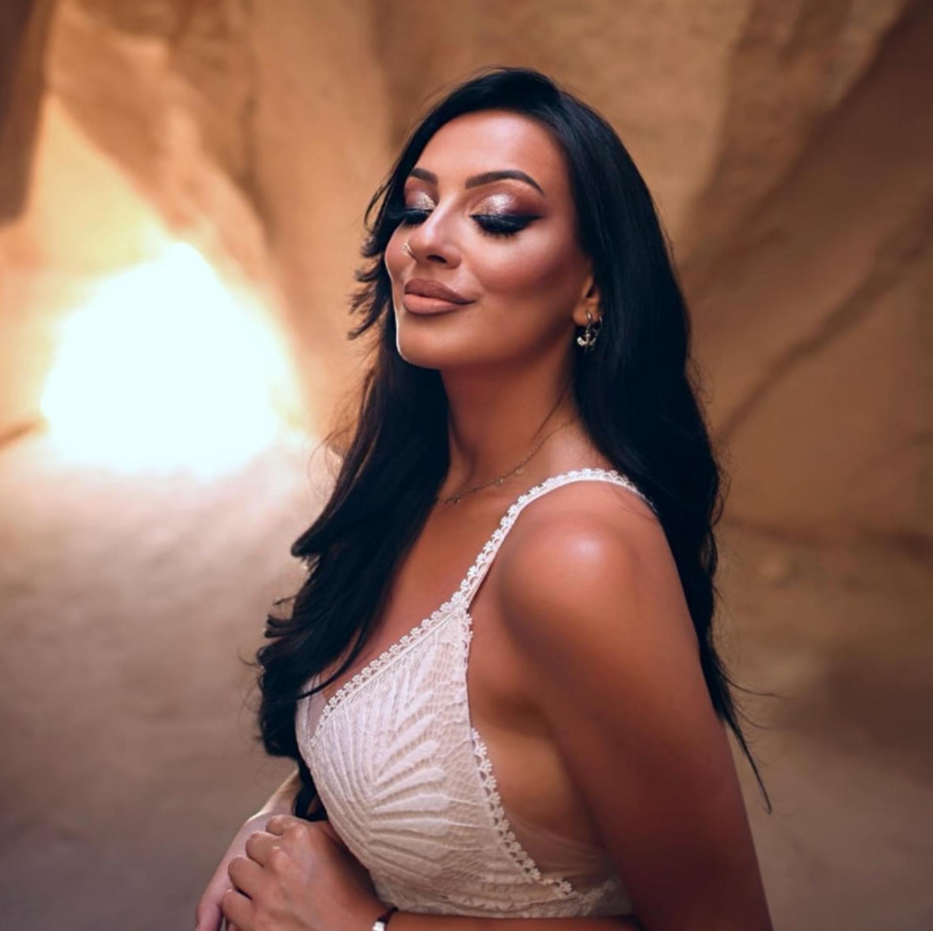 Professional Hair & Makeup Service in Cappadocia - Thumbnail 2