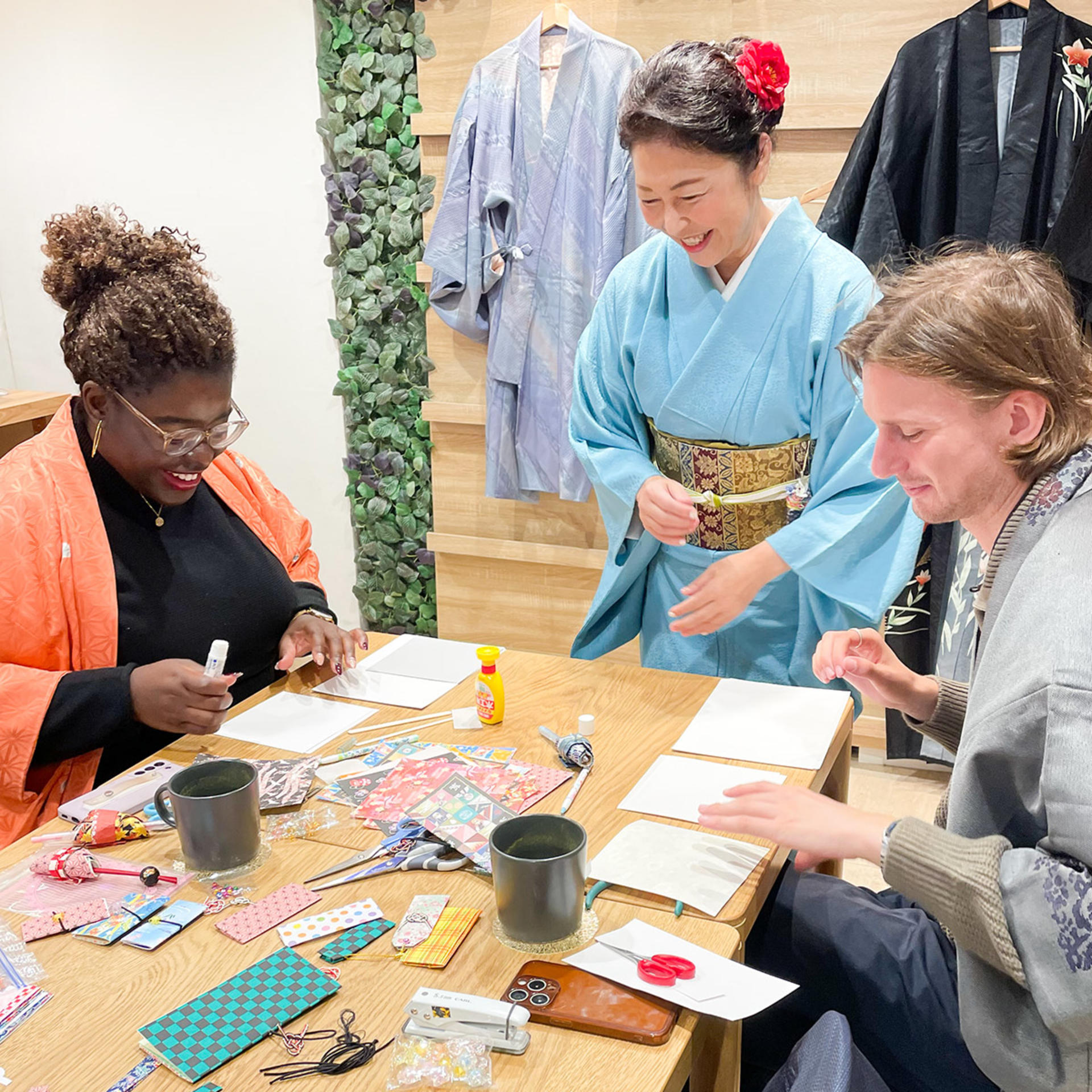 Japanese Hair Accessory & Brooch Making Experience (Tokyo) - Thumbnail 2