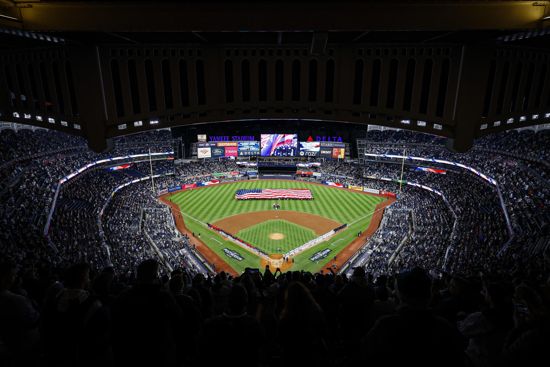 New York Yankees Baseball Game at Yankee Stadium - Thumbnail 9