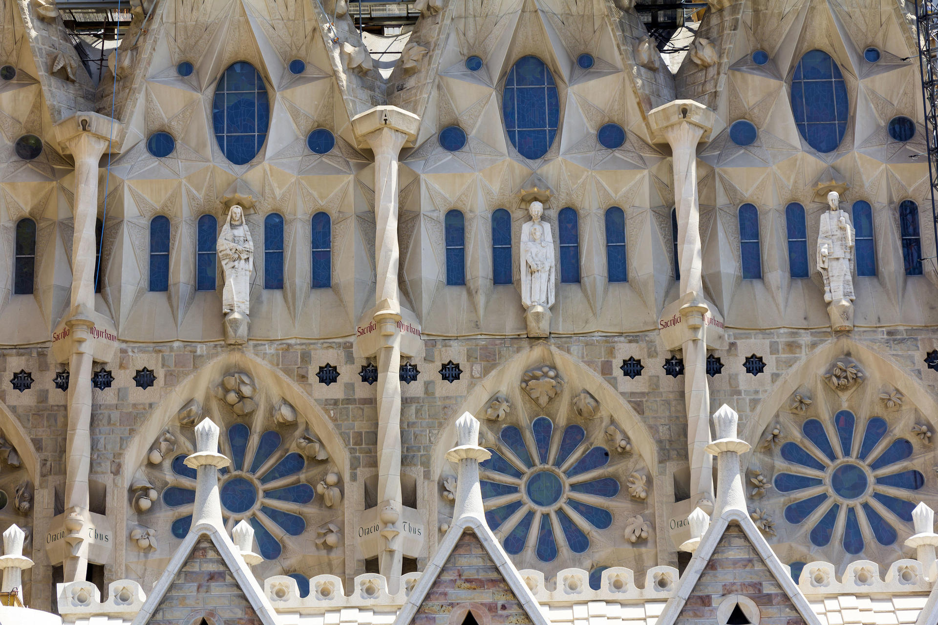 Sagrada Familia Guided Tours  - Thumbnail 9