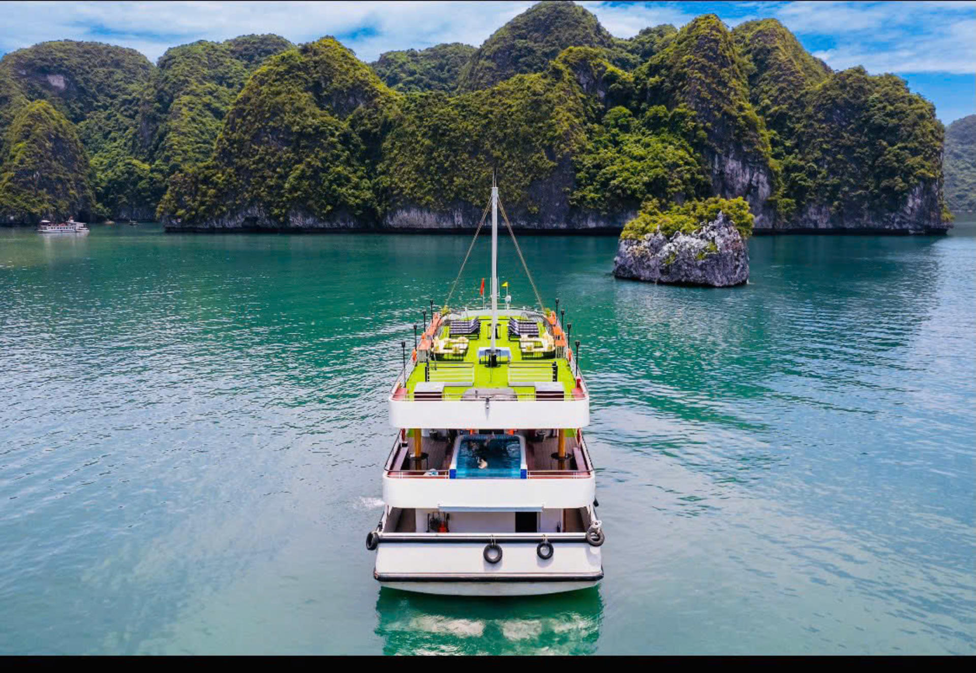 Heritage Luxury Day Cruise: Ha Long Bay Tour with Ti Top & Sung Sot - Thumbnail 38