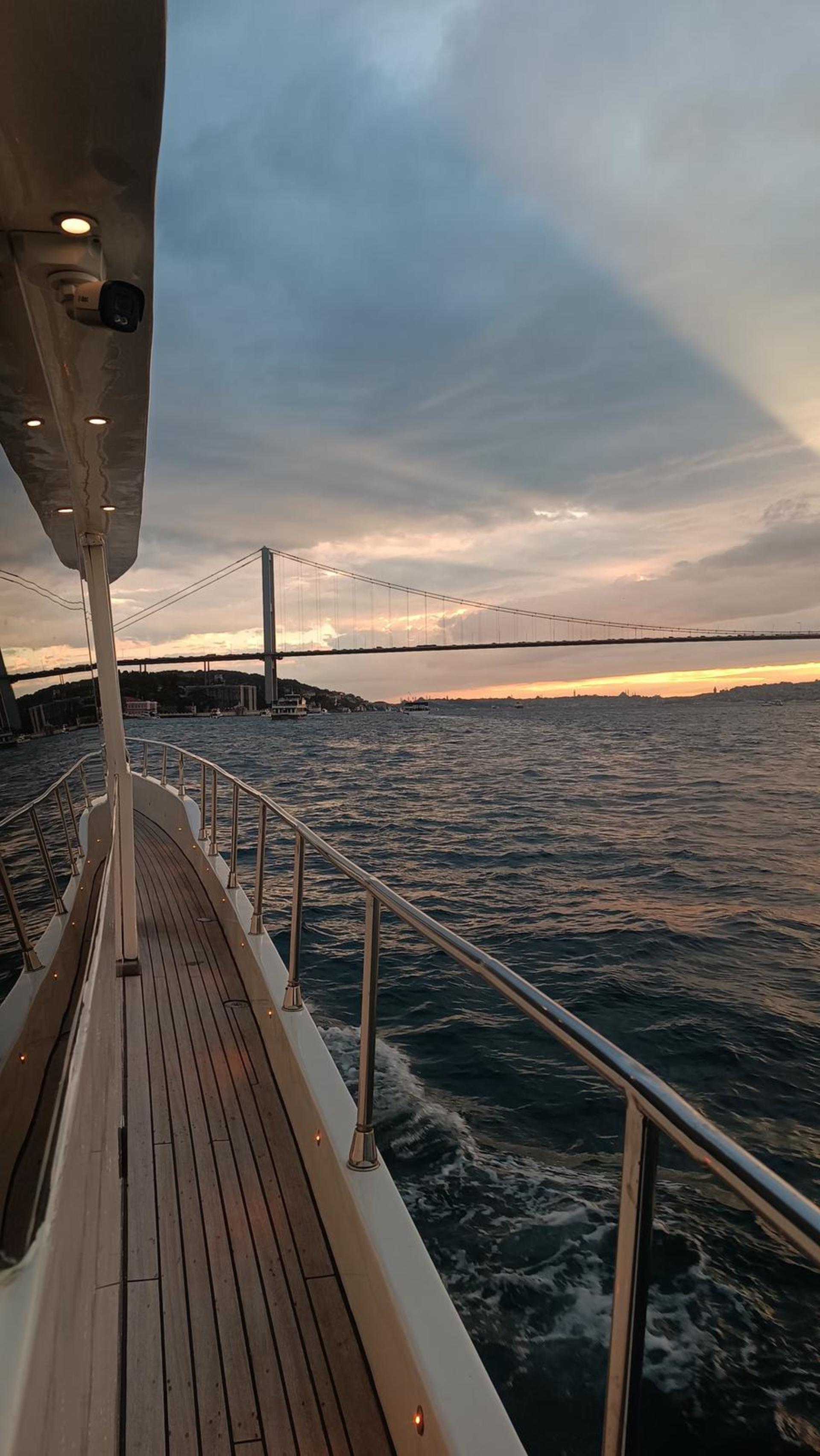 Istanbul Bosphorus Sunset Yachting: Sips, Sights & Stories - Thumbnail 35