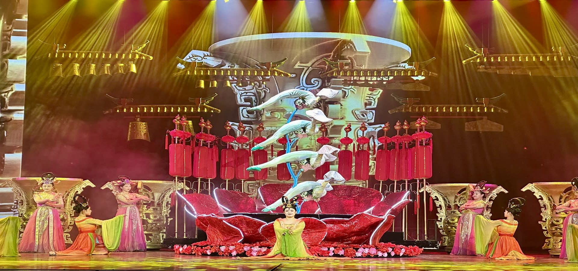 Beijing Red Theater Acrobatic Performance Ticket - Image 1