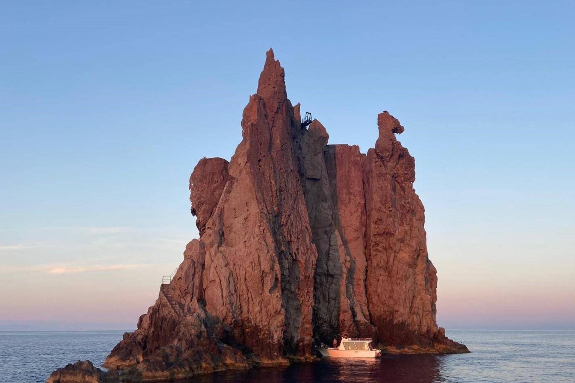 Panarea and Stromboli by night day tour from Lipari - Thumbnail 2