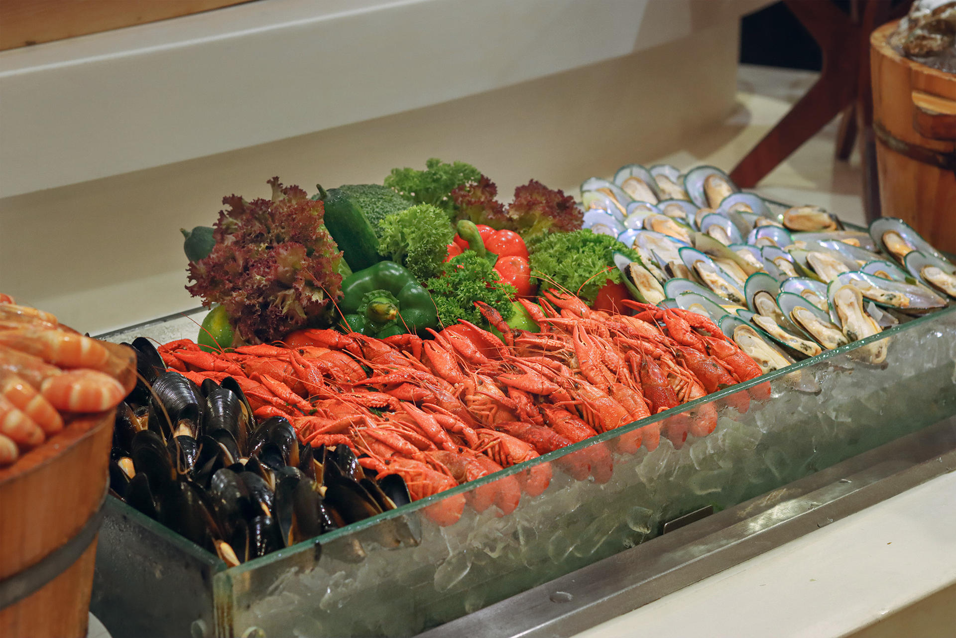 Seafood Buffet At Novotel Saigon Centre - Food Exchange Restaurant - Thumbnail 41