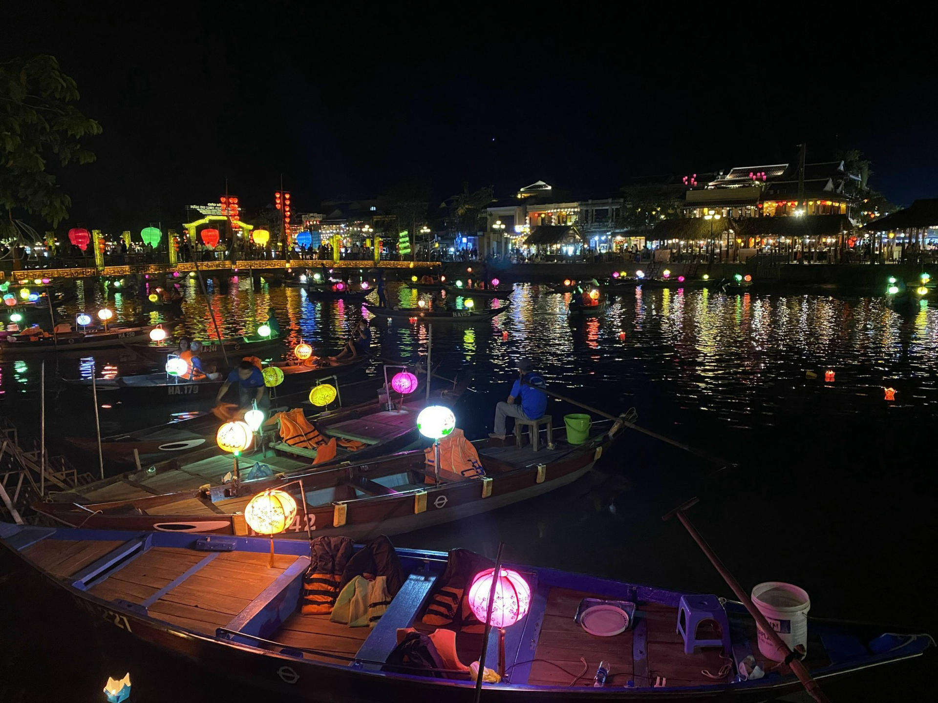 From Hoi An: Coconut Forest Basket Boat, Dinner & Lantern Release - Thumbnail 6