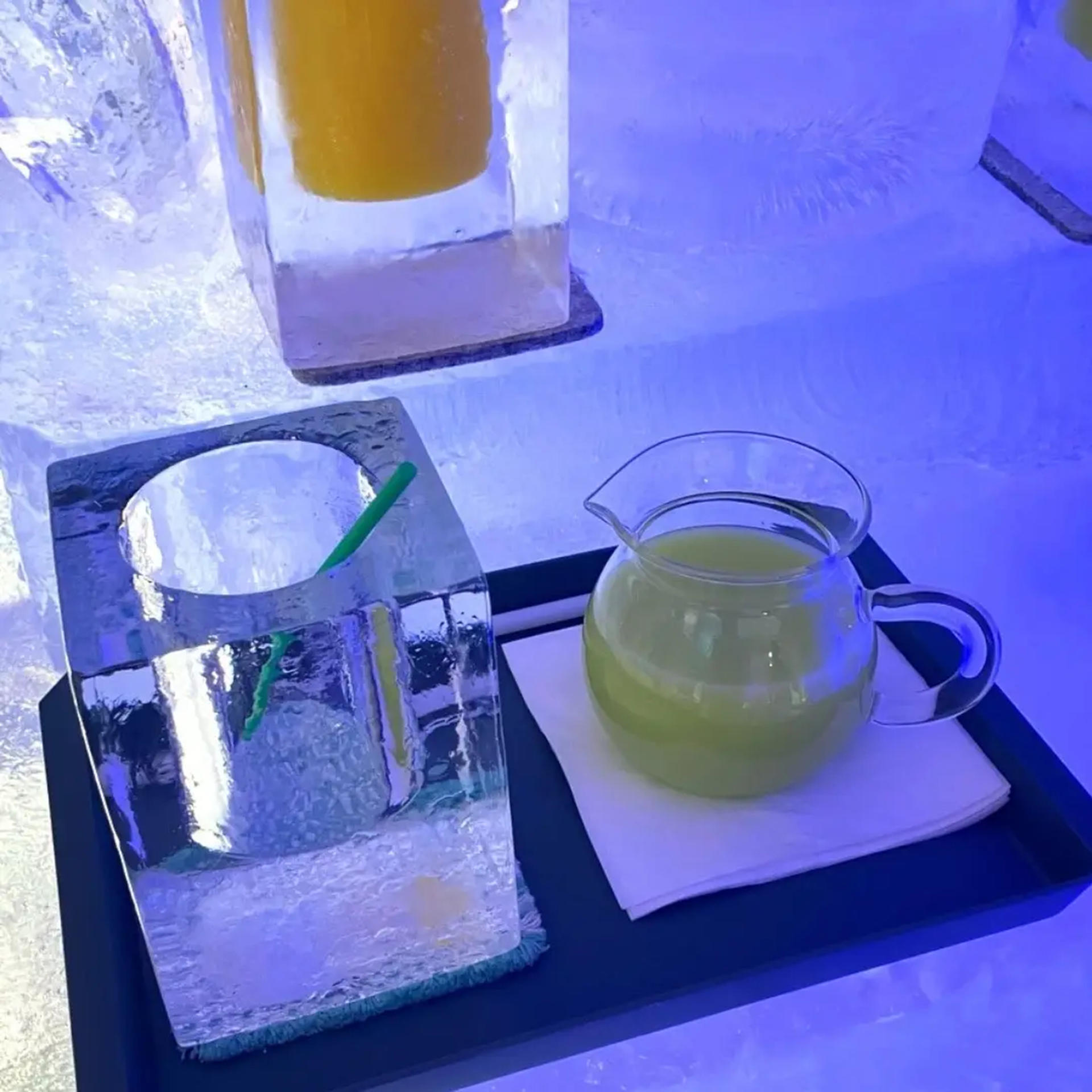Hongdae Ice Cafe Experience with Drink & Refill in Seoul - Thumbnail 9