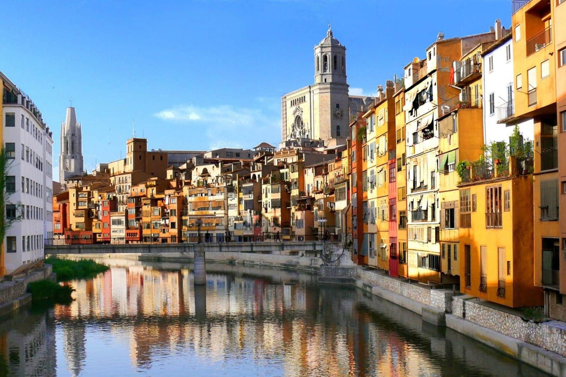 Costa Brava and Medieval Girona Day Tour from Barcelona - Thumbnail 9