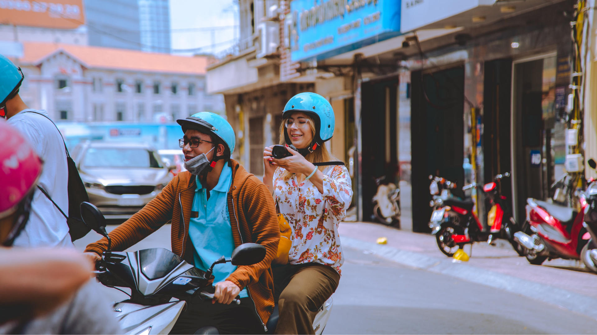 Premium Street Food Tour & Sightseeing on Scooter Ho Chi Minh City - Thumbnail 49