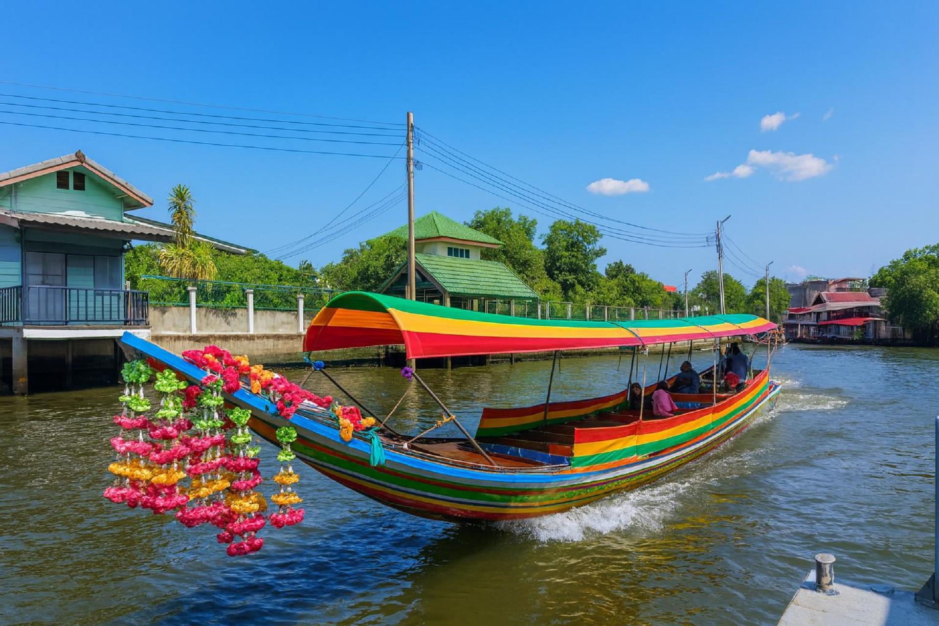 Bangkok Chao Phraya & Wat Arun 3-Hour Tour with Longtail Boat - Thumbnail 3
