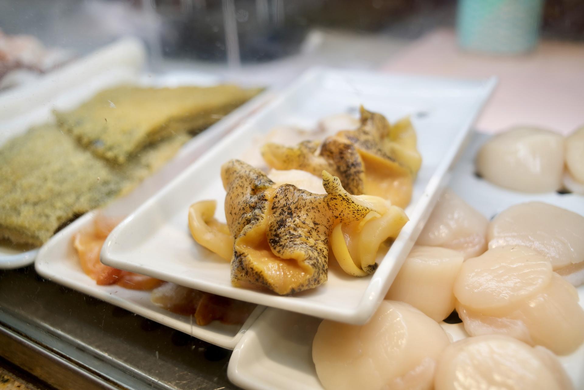 Tokyo Tsukiji Outer Market Half-Day Tour with Sushi Making - Thumbnail 13