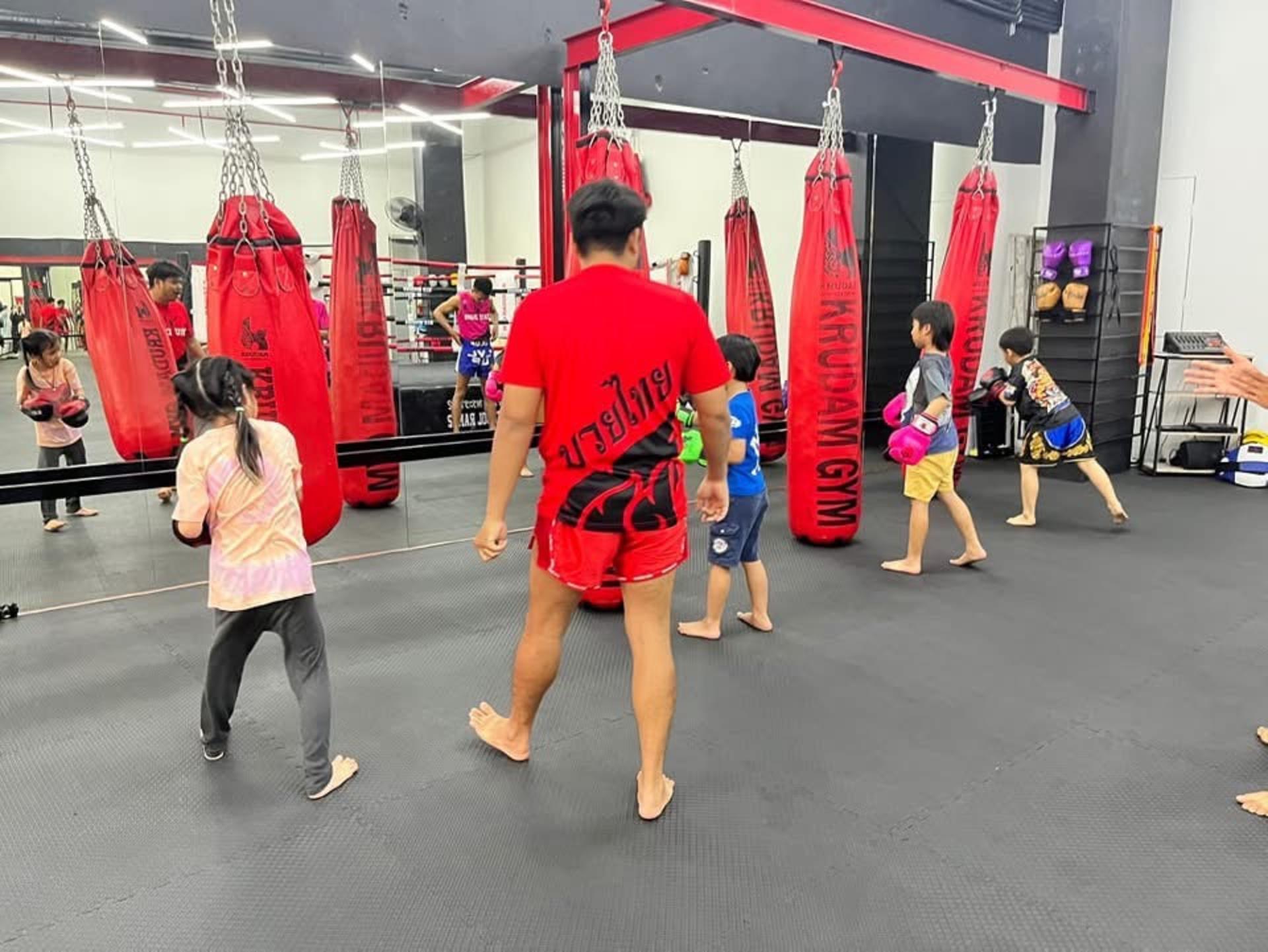 Krudam Gym Muay Thai Class Rama2 Branch - Thumbnail 2