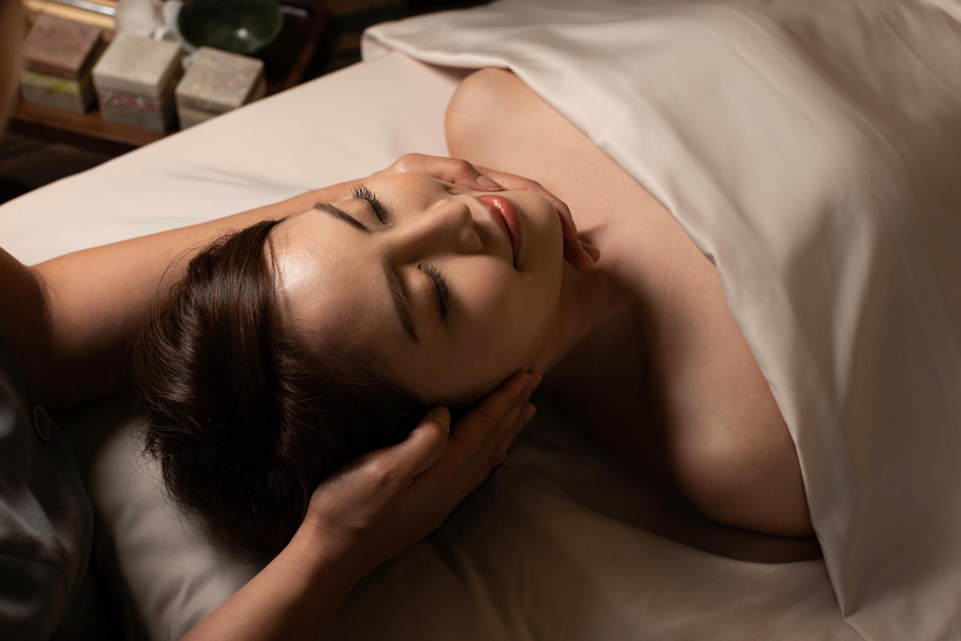 Kerry Hotel Base Camp - Massage & Spa Experience | Signature Massage | SPA & Wellness | Whampoa - Image 1