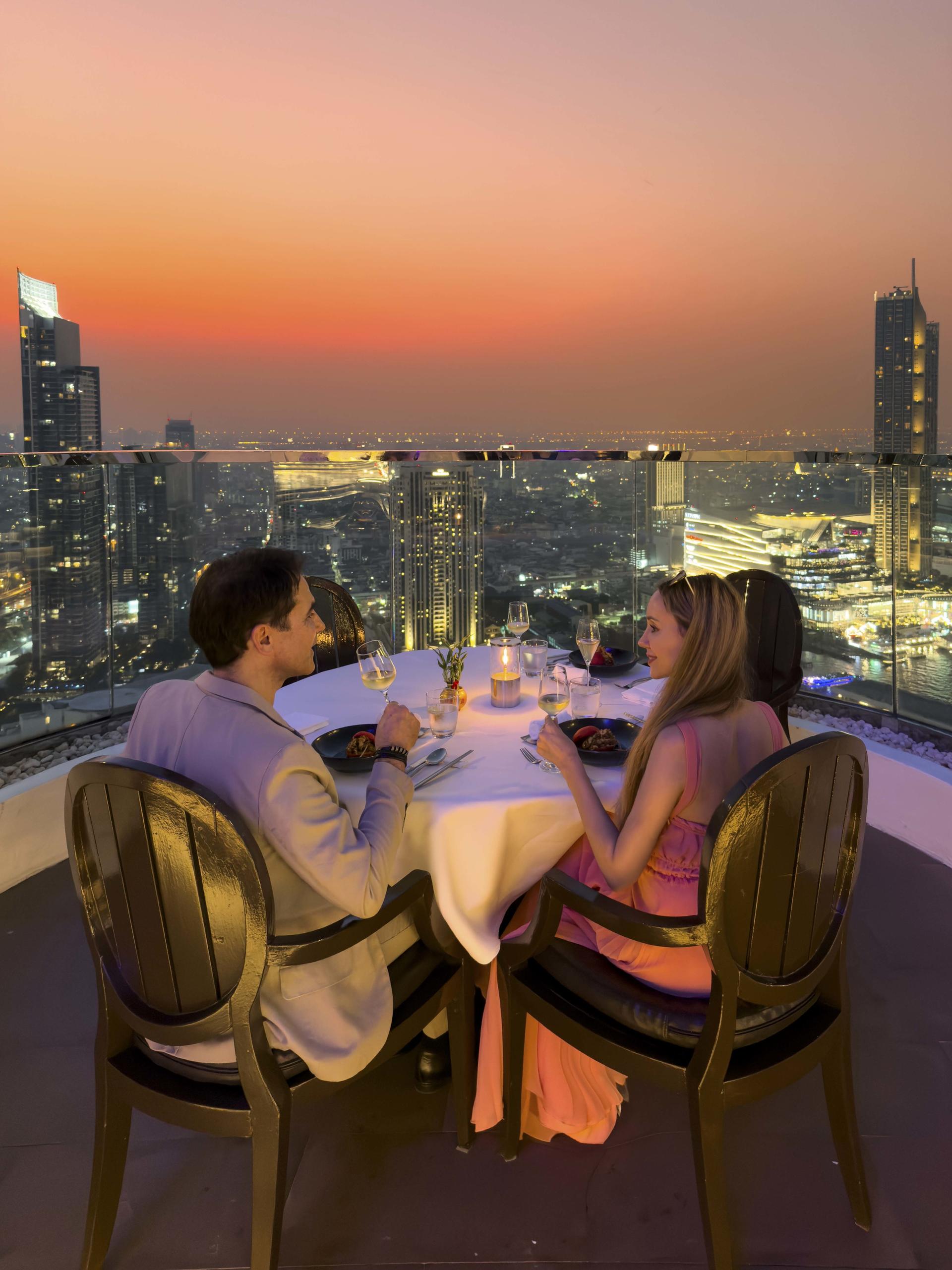 [Klook Exclusive] Breeze by lebua Rooftop Dining with Free Sky Bar Access - Image 1