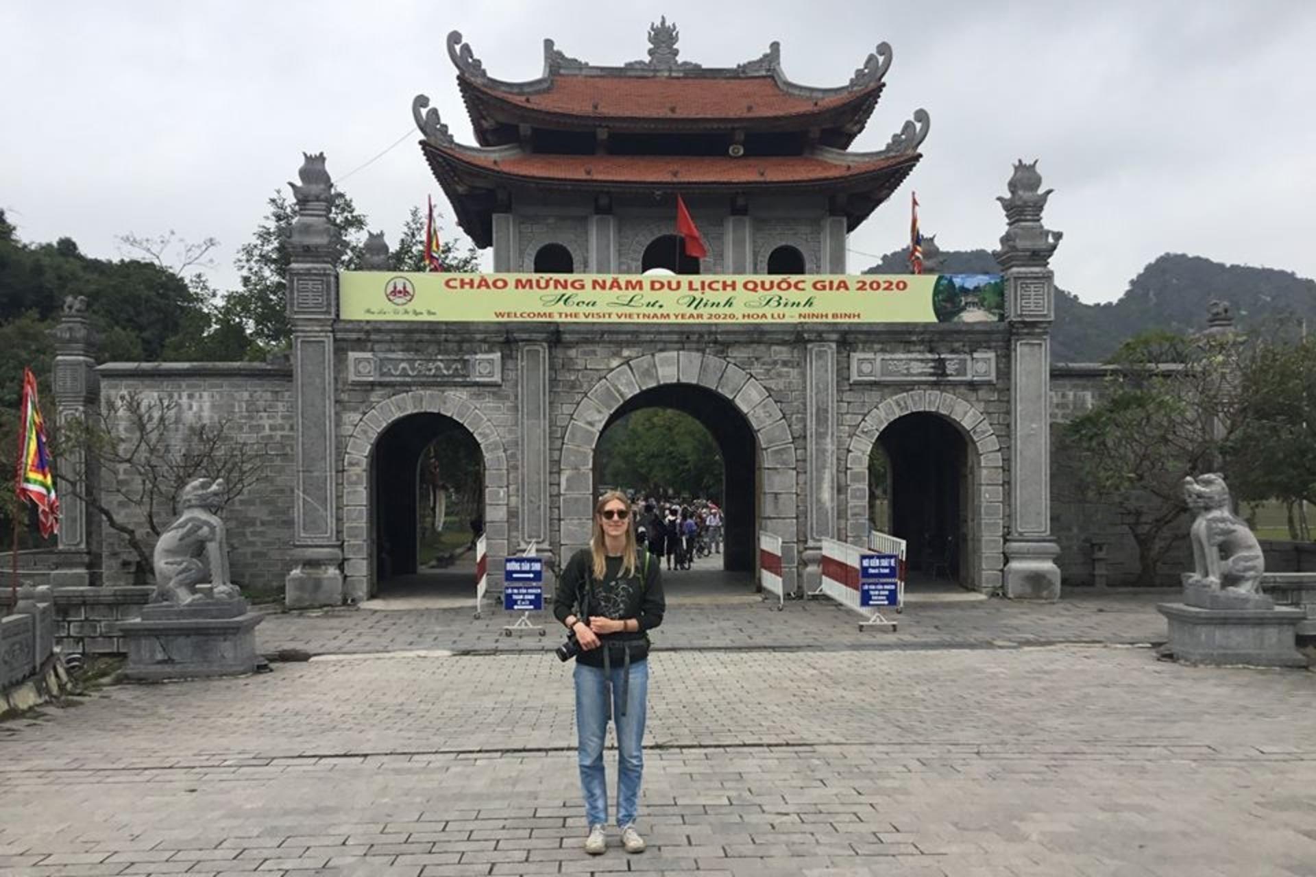 2D1N Ninh Binh and Ha Long Bay Tour with Overnight in Ninh Binh - Thumbnail 3