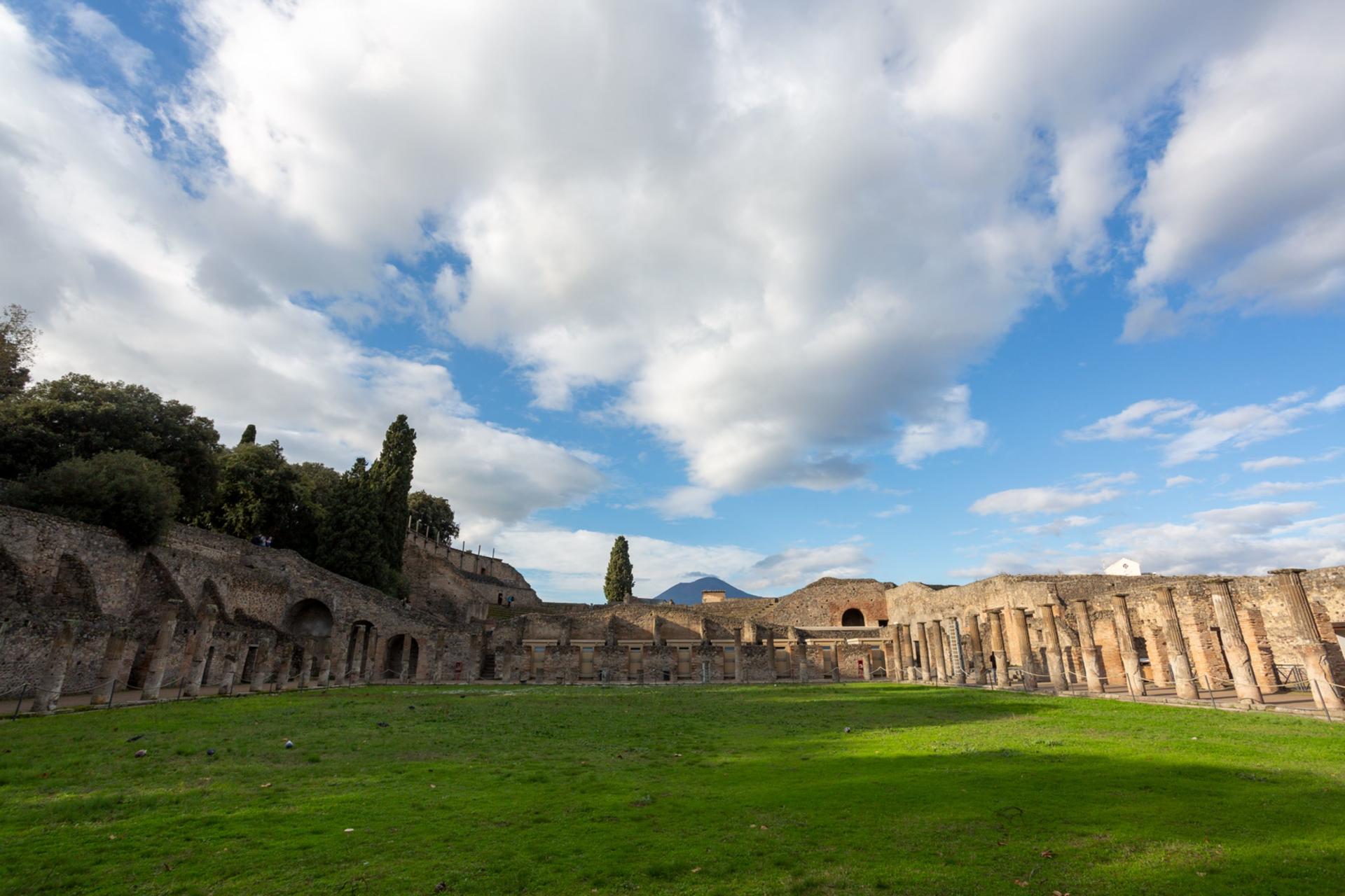 Pompeii and Its Ruins Day Trip with Transfer from Rome - Thumbnail 5