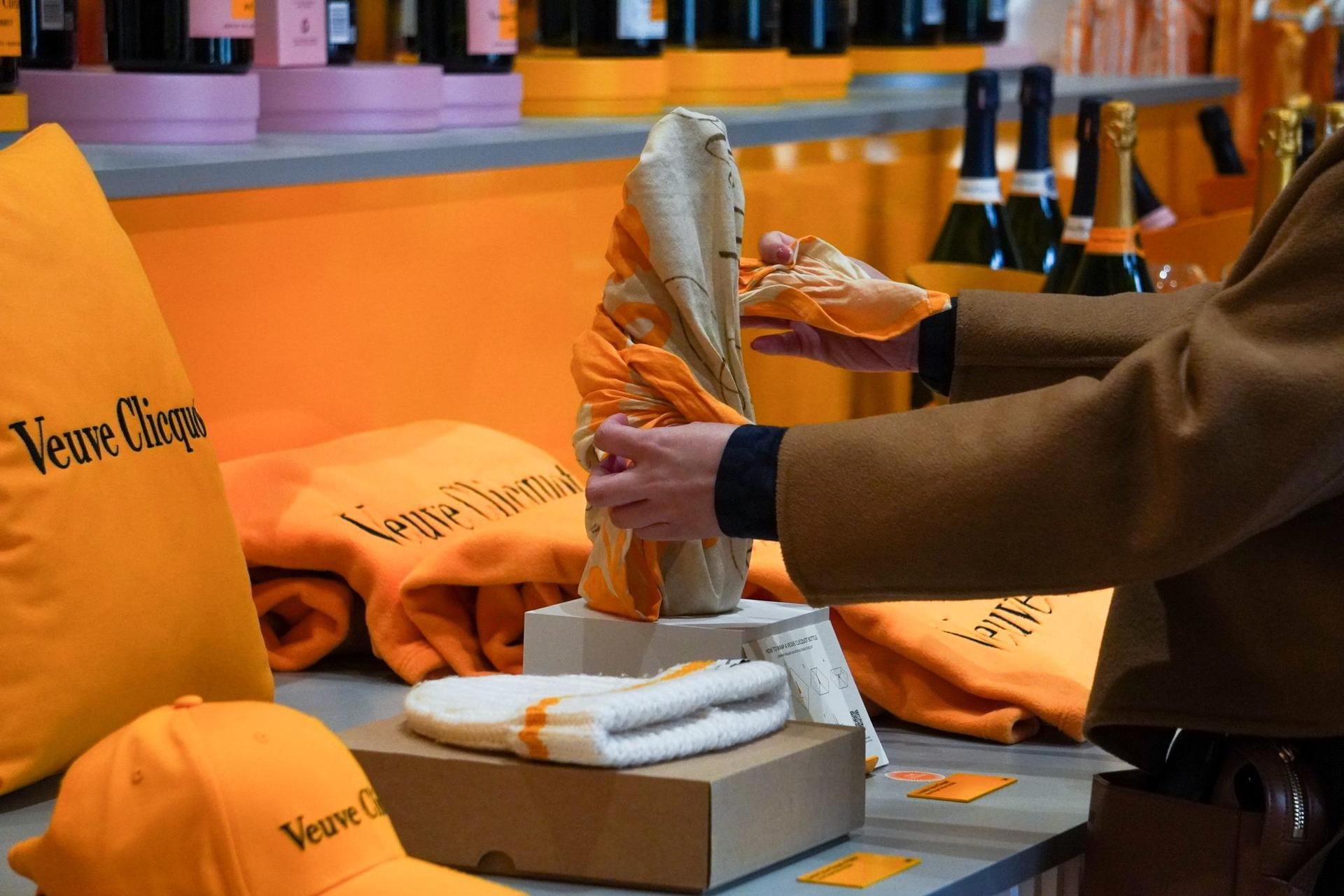 Veuve Clicquot and Family Growers Tour with Traditional Lunch - Thumbnail 10