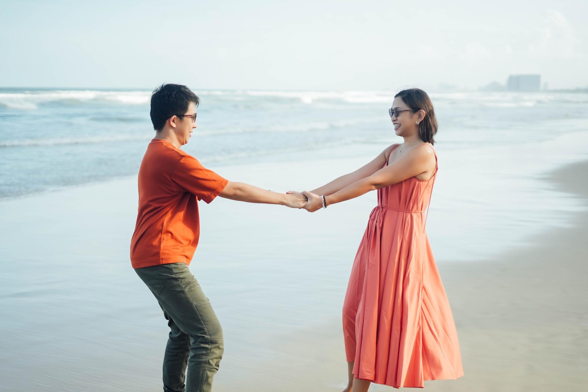 Da Nang: Beach Photoshoot with Professional Photographer - Thumbnail 23
