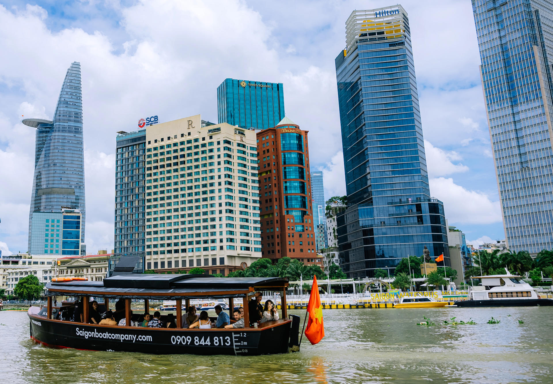 Saigon River Boutique Sightseeing Cruise - Thumbnail 4